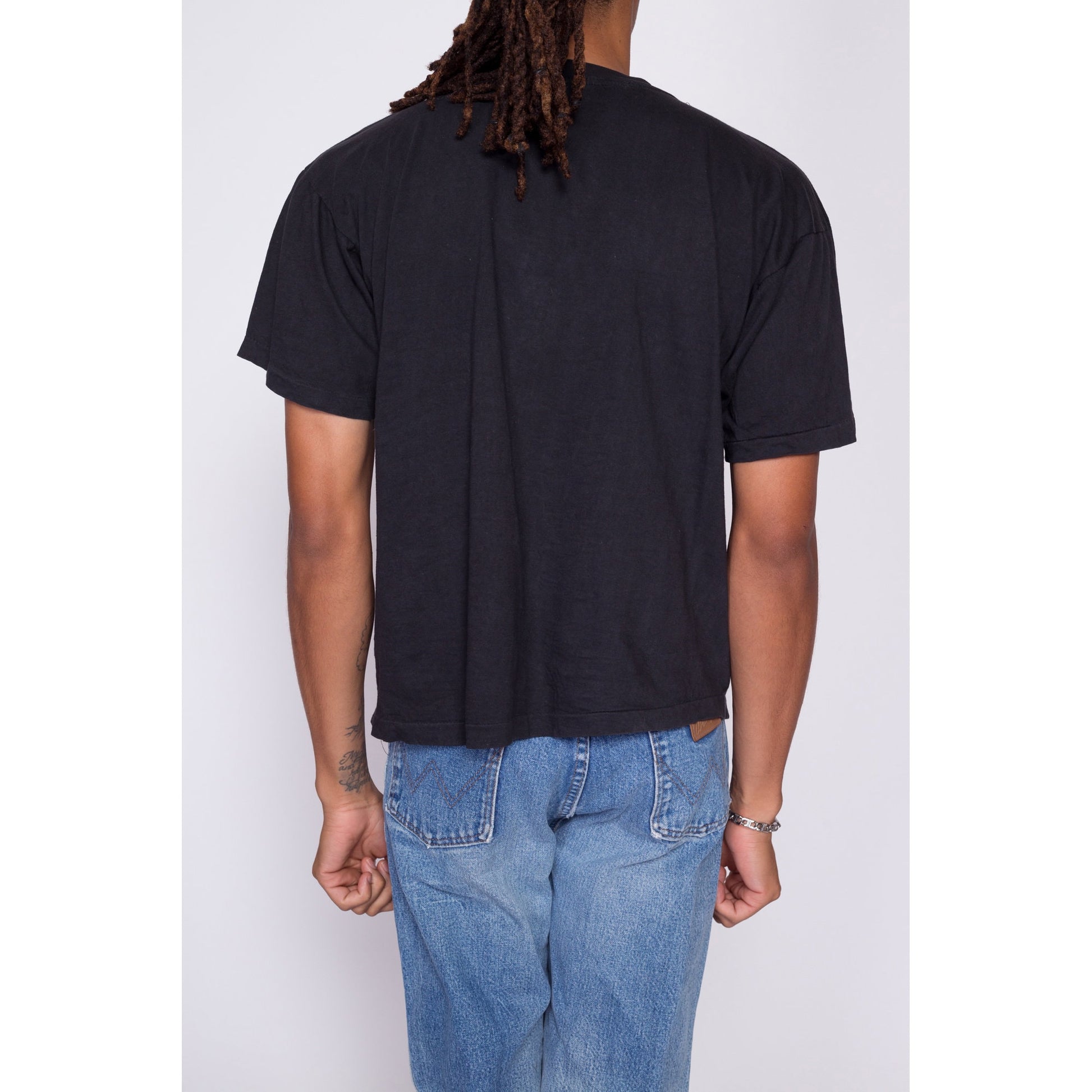 90s Embroidered Yin & Yang T Shirt - Men's Large Short | Vintage Nepal Black Hippie Tourist Tee