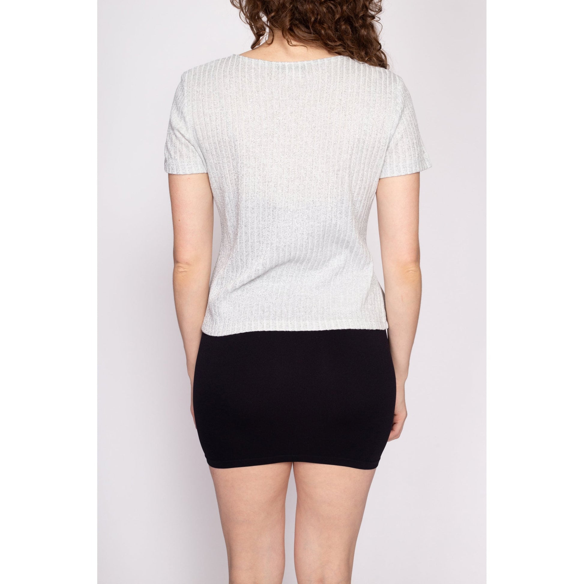 90s Silver Metallic Knit Top - Medium | Vintage Short Sleeve Ribbed Shirt