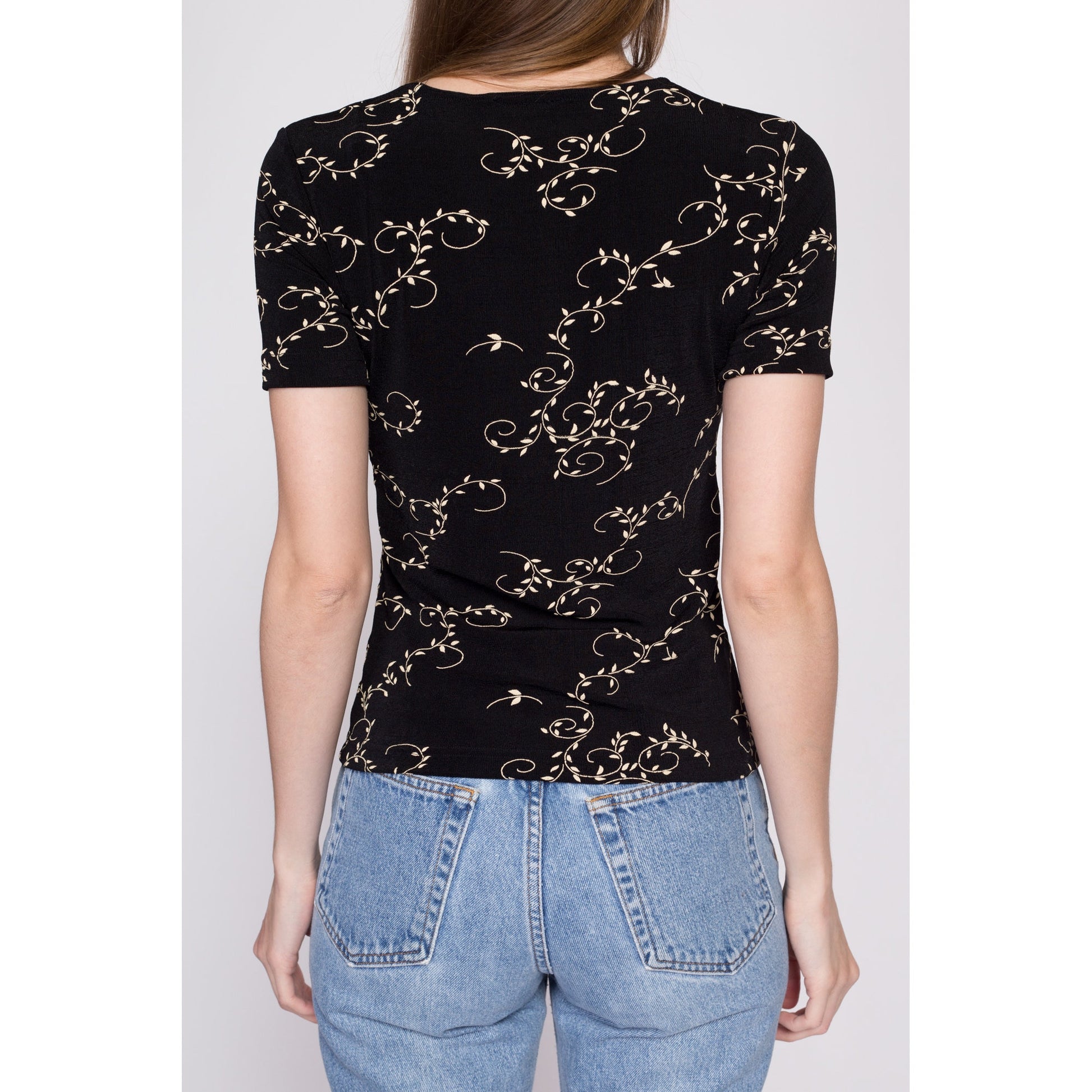 90s Slinky Vine Print Top - Small to Medium | Vintage Black Stretchy Leaf Pattern Shirt