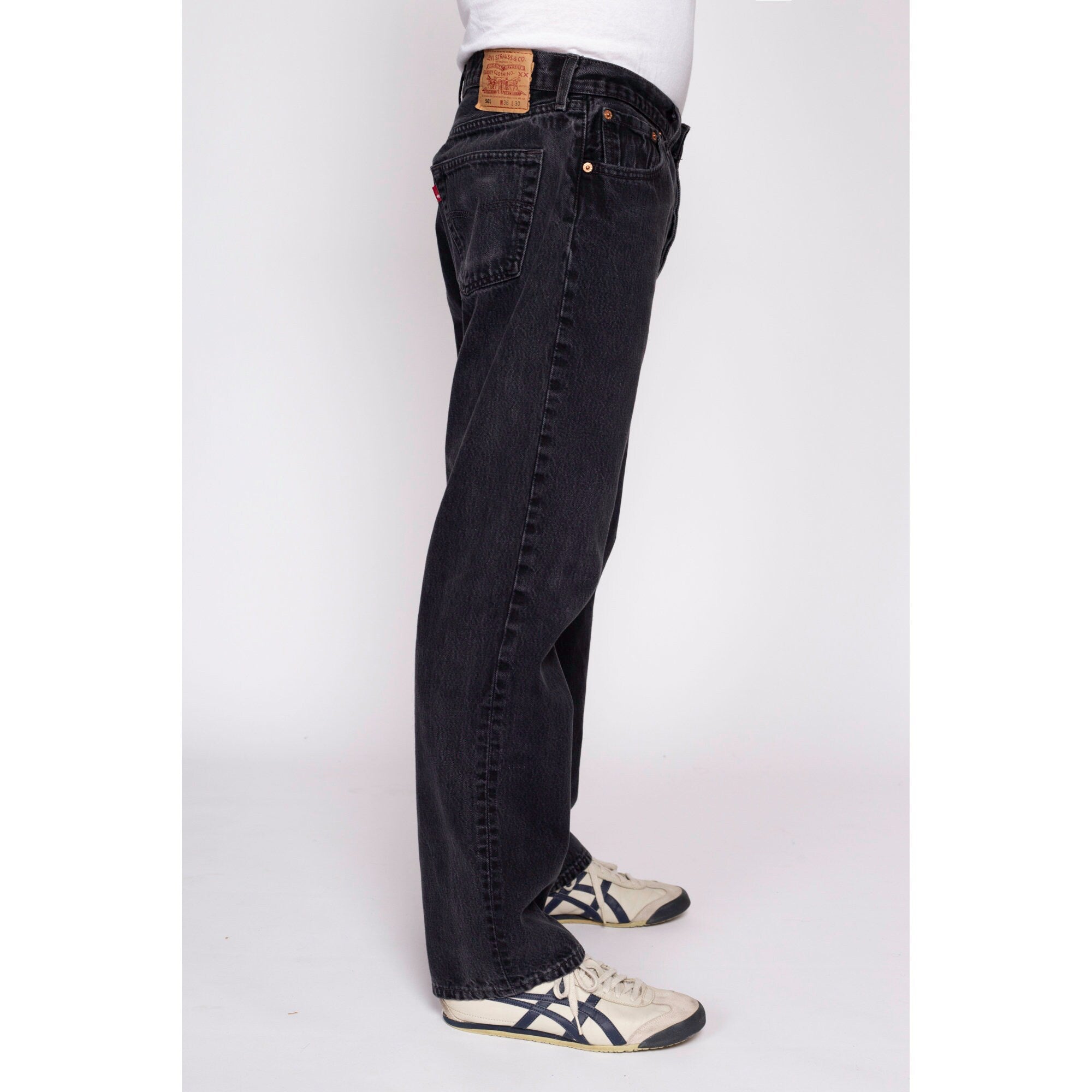 Vintage Levi's 501 Black Jeans - 36x30 – Flying Apple Vintage