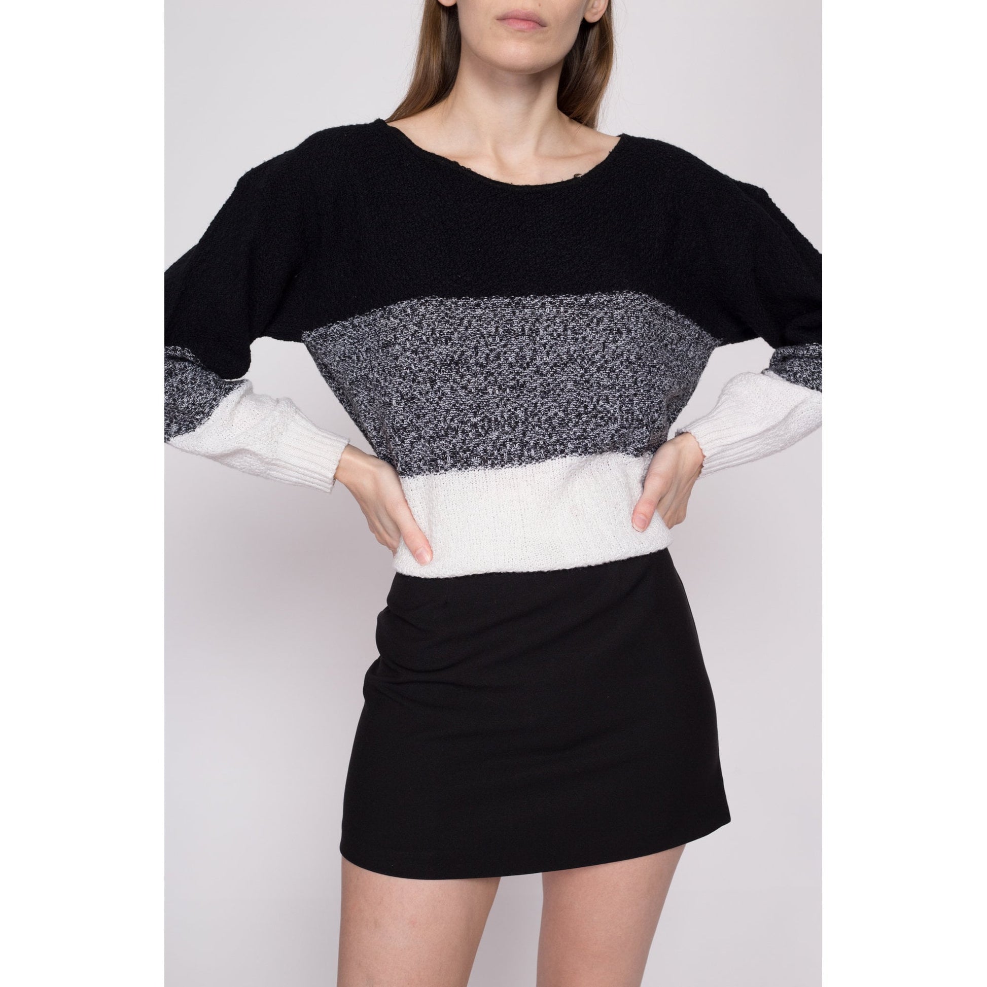 M| 80s Color Block Knit Sweater - Medium | Vintage Black White Gradient Striped Pullover
