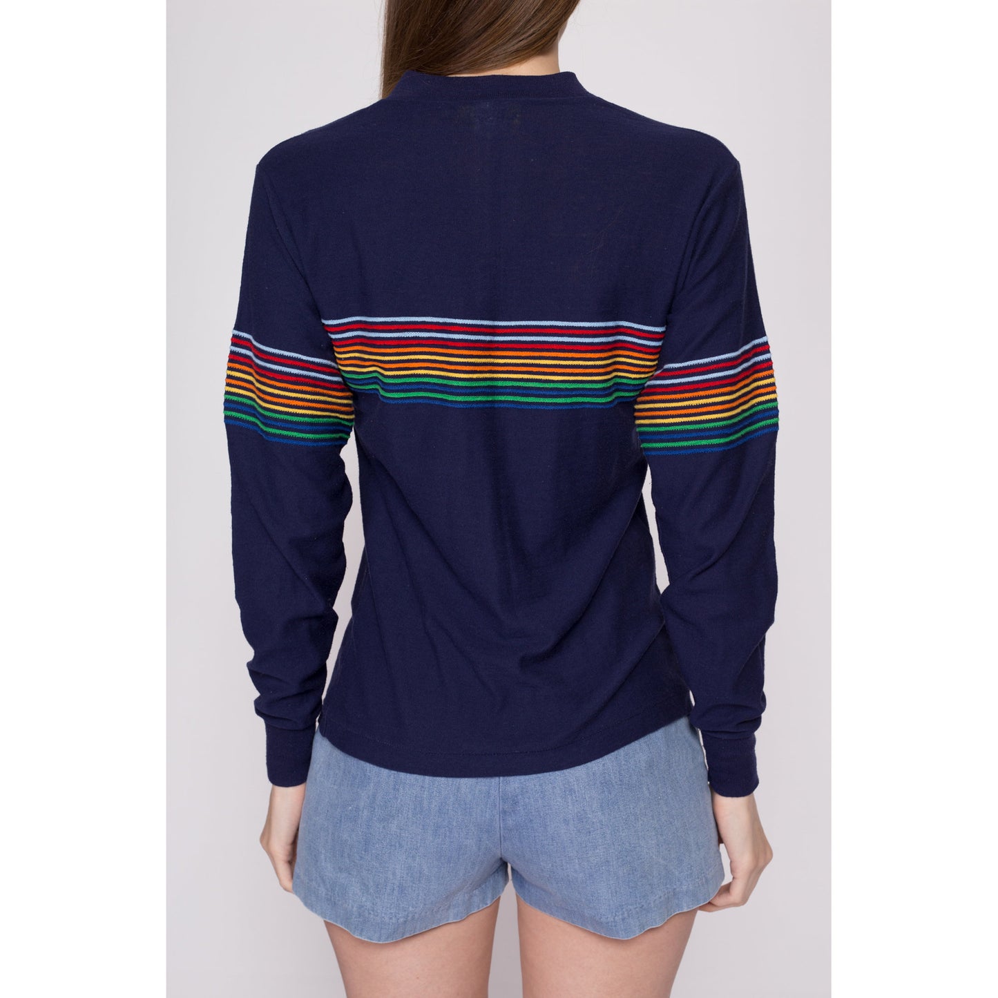 S| 70s American University Rainbow Striped Shirt - Unisex Small | Vintage Navy Blue Retro Long Sleeved Graphic University Tee