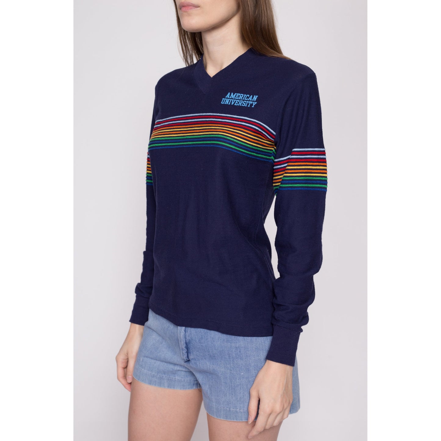 S| 70s American University Rainbow Striped Shirt - Unisex Small | Vintage Navy Blue Retro Long Sleeved Graphic University Tee