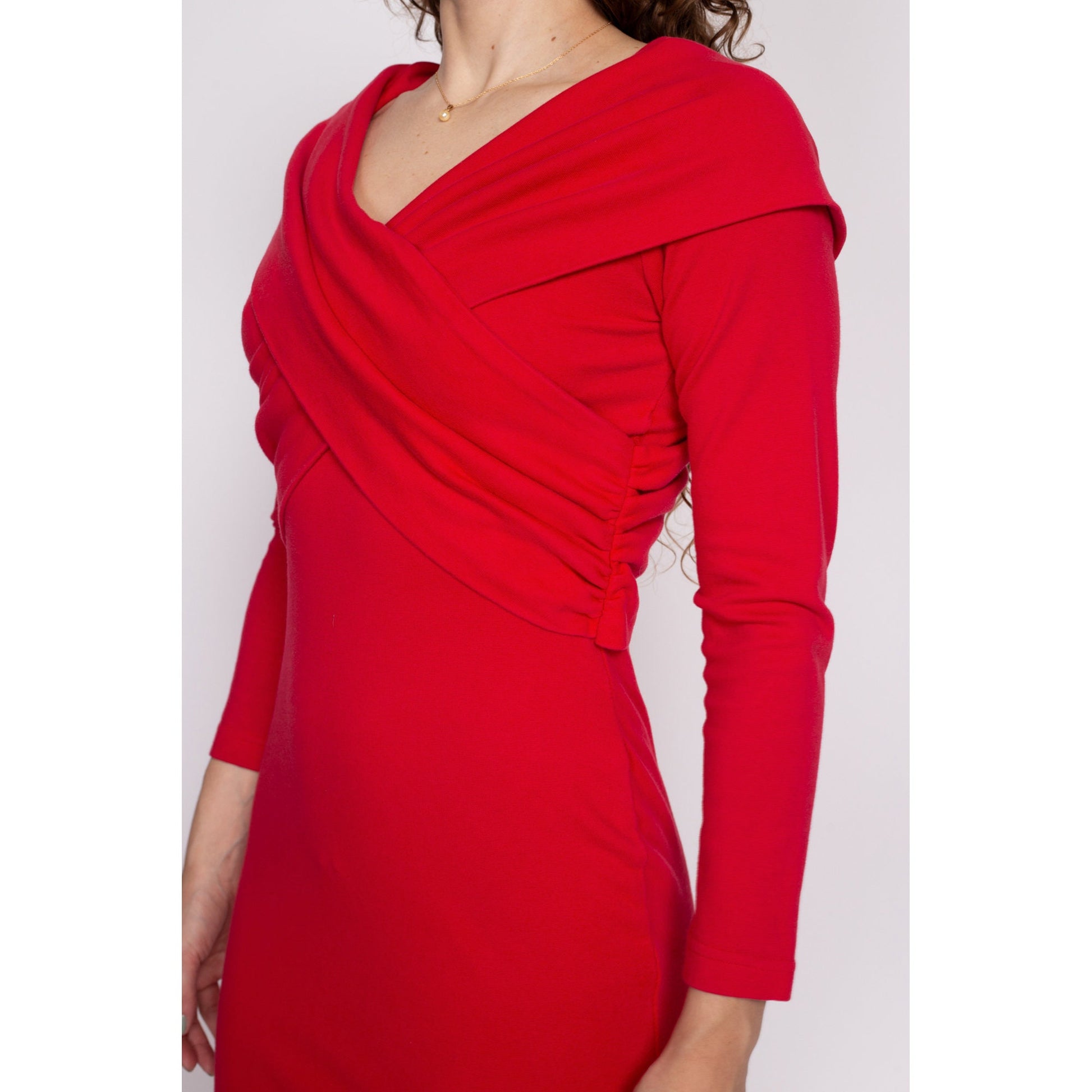 M| 80s Red Criss Cross Bodycon Dress - Medium | Vintage Long Sleeve Fitted Stretchy Mini Dress