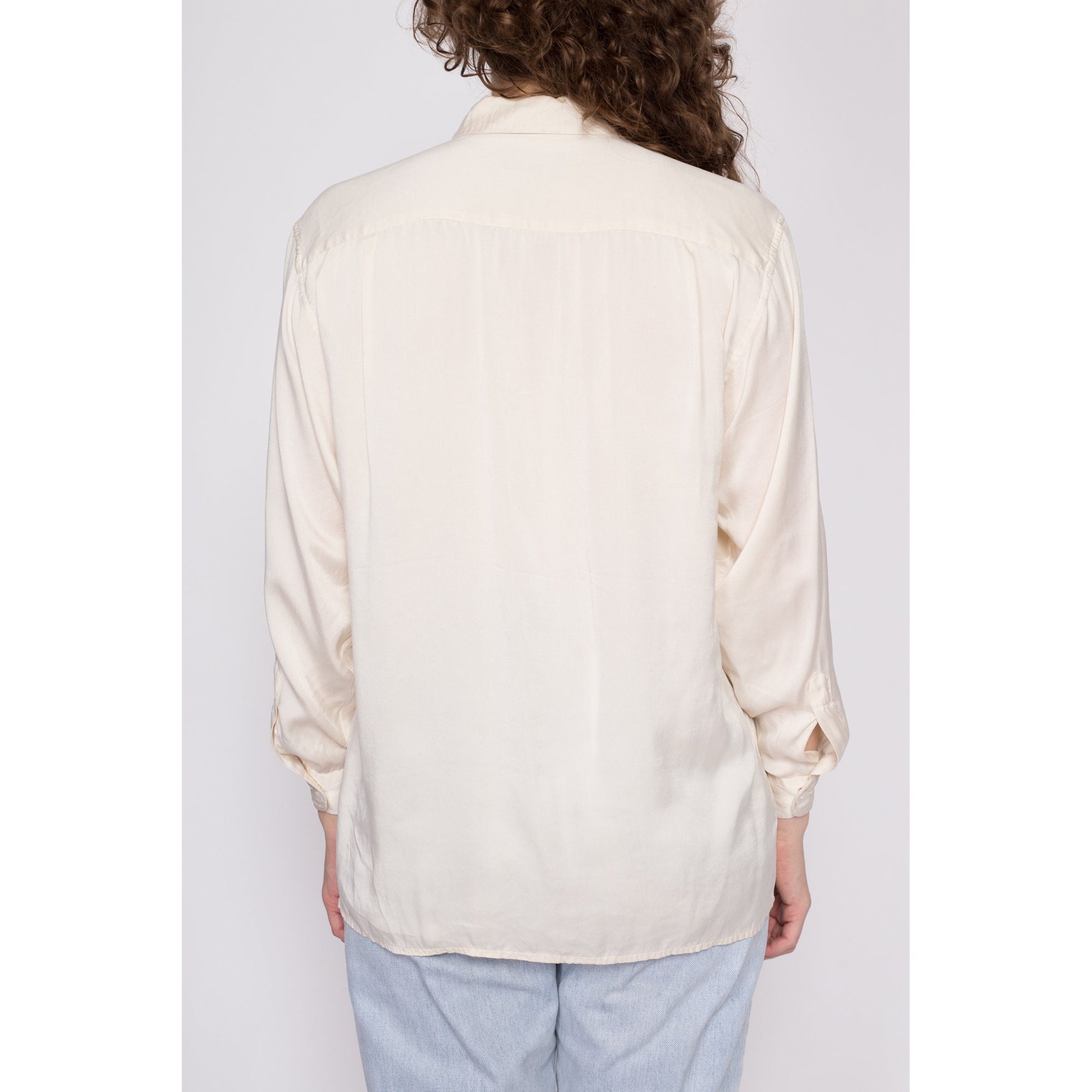 M| 90s Ivory Silk Blouse - Medium | Vintage Minimalist Long Sleeve Button Up Collared Shirt