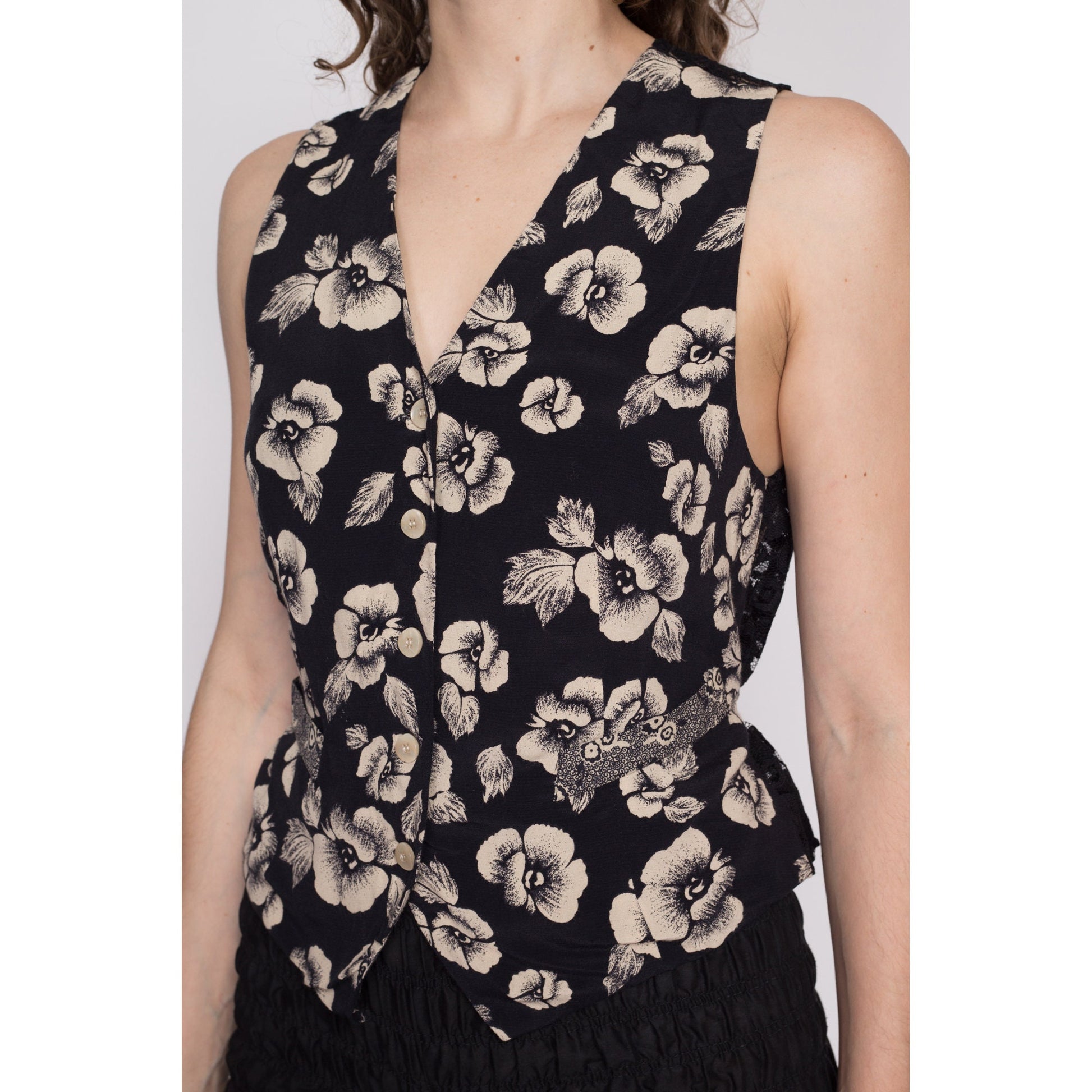M| 90s The Limited Black Floral Crop Top Vest - Medium | Vintage Sheer Lace Back Button Up Cropped Sleeveless Suit Shirt