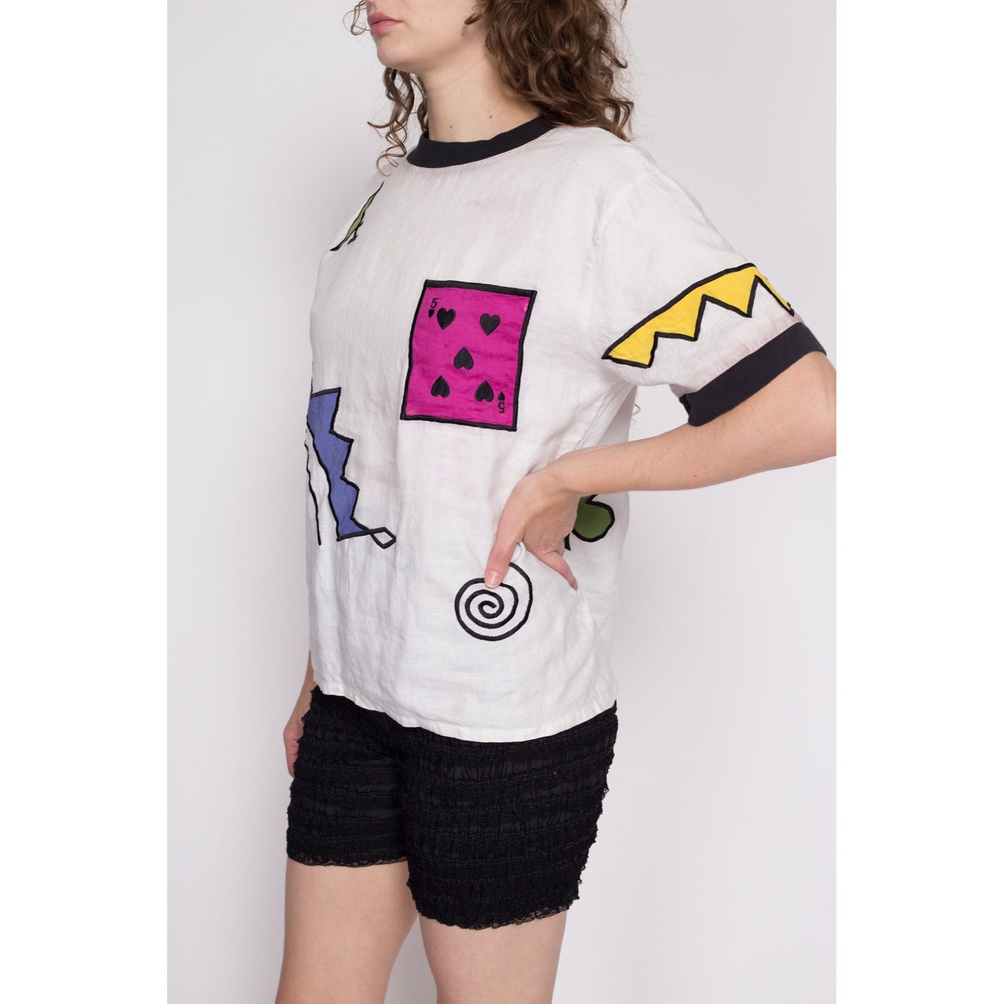 M| 80s Distressed Linen Playing Card Tee - Medium | Vintage Ann Tjian For Kenar White Novelty Patchwork Graphic T Shirt