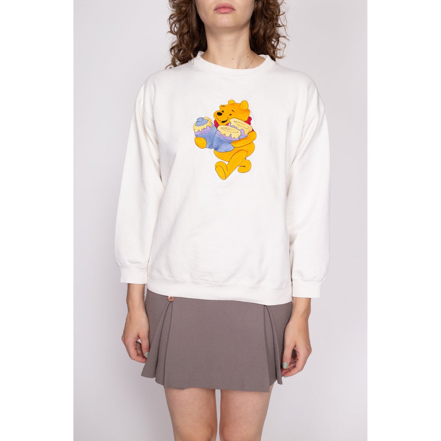 L| 90s Winnie The Pooh Sweatshirt - Large | Vintage White Disney Cartoon Embroidered Graphic Crewneck