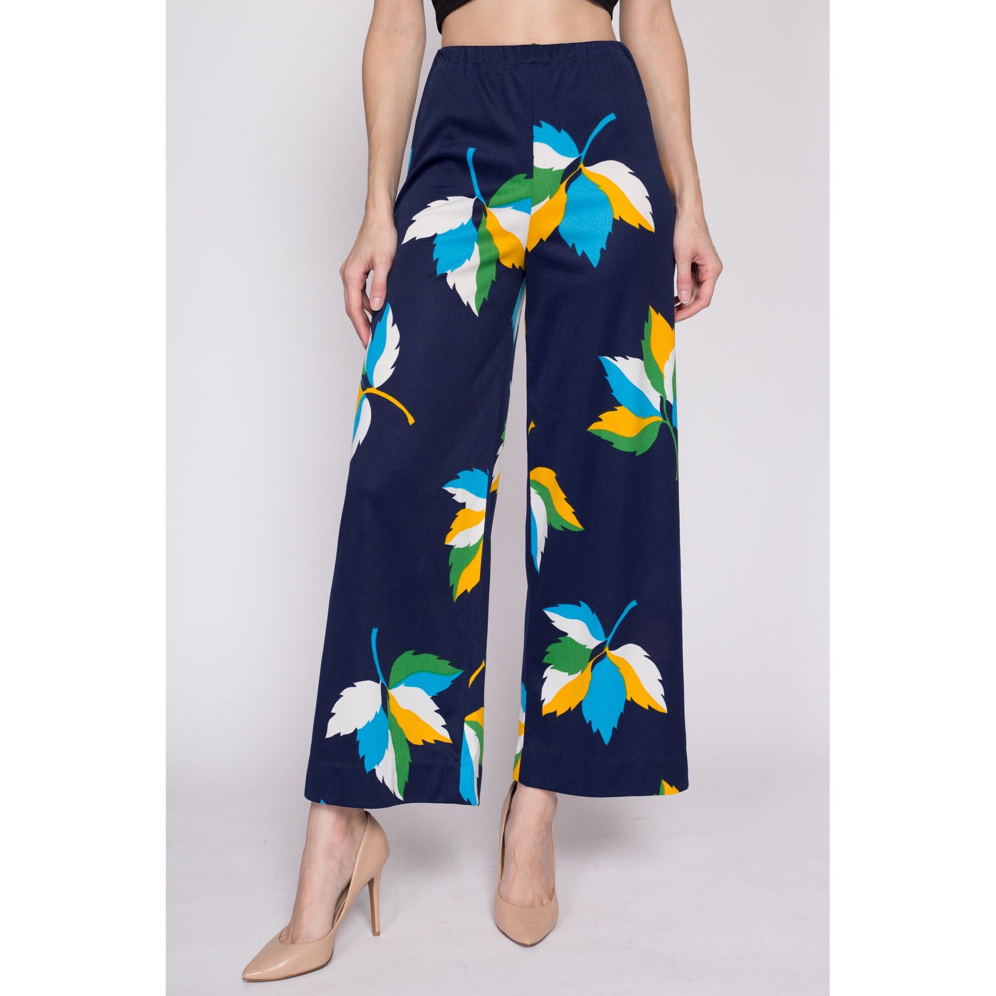 Sm-Med 70s Leaf Print Flared Pants | Vintage High Waisted Boho Elastic Polyester Trousers