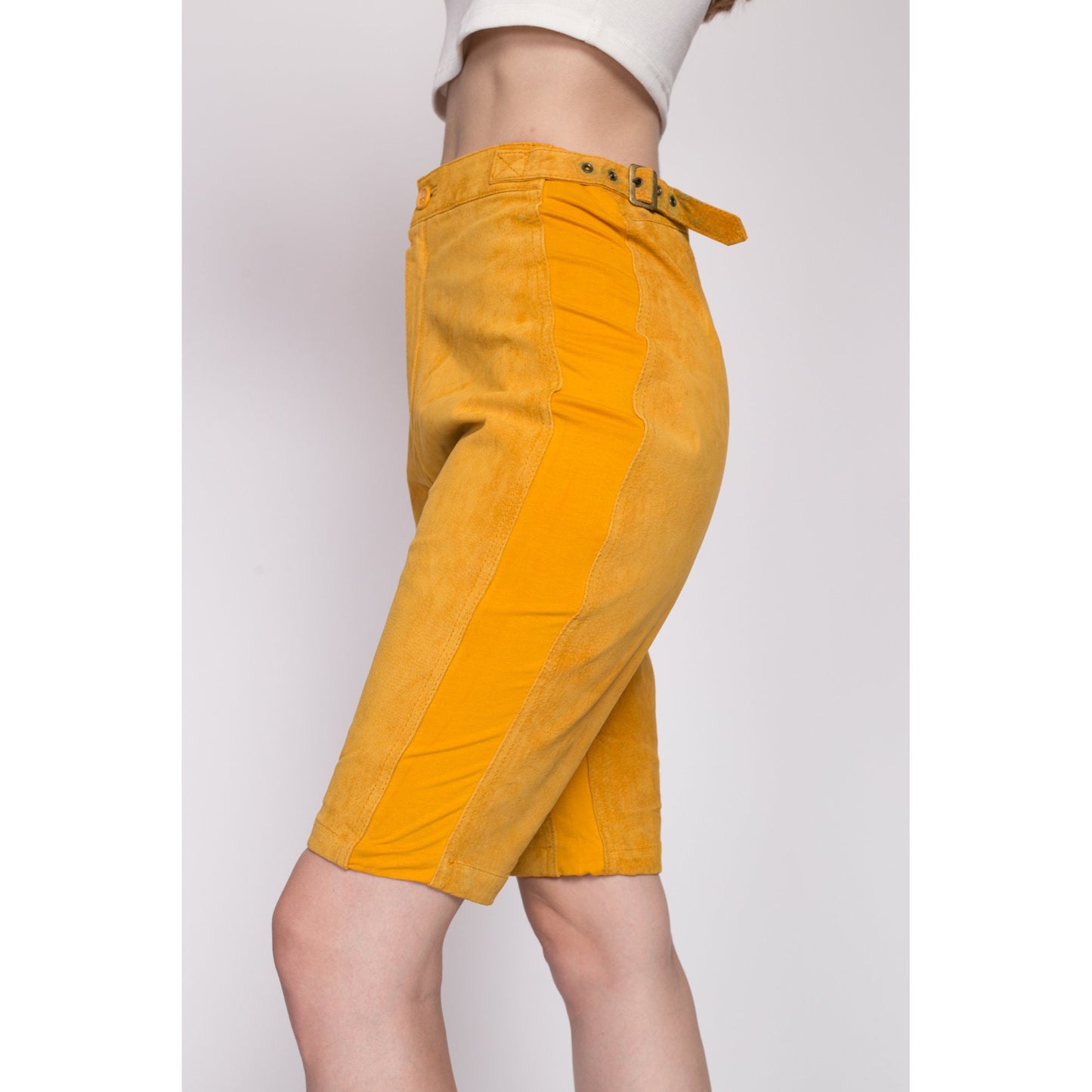 M| Vintage Yellow Suede Biker Shorts, Deadstock - Medium | 80s 90s High Waisted Adjustable Leather Motorcycle Riding Gear