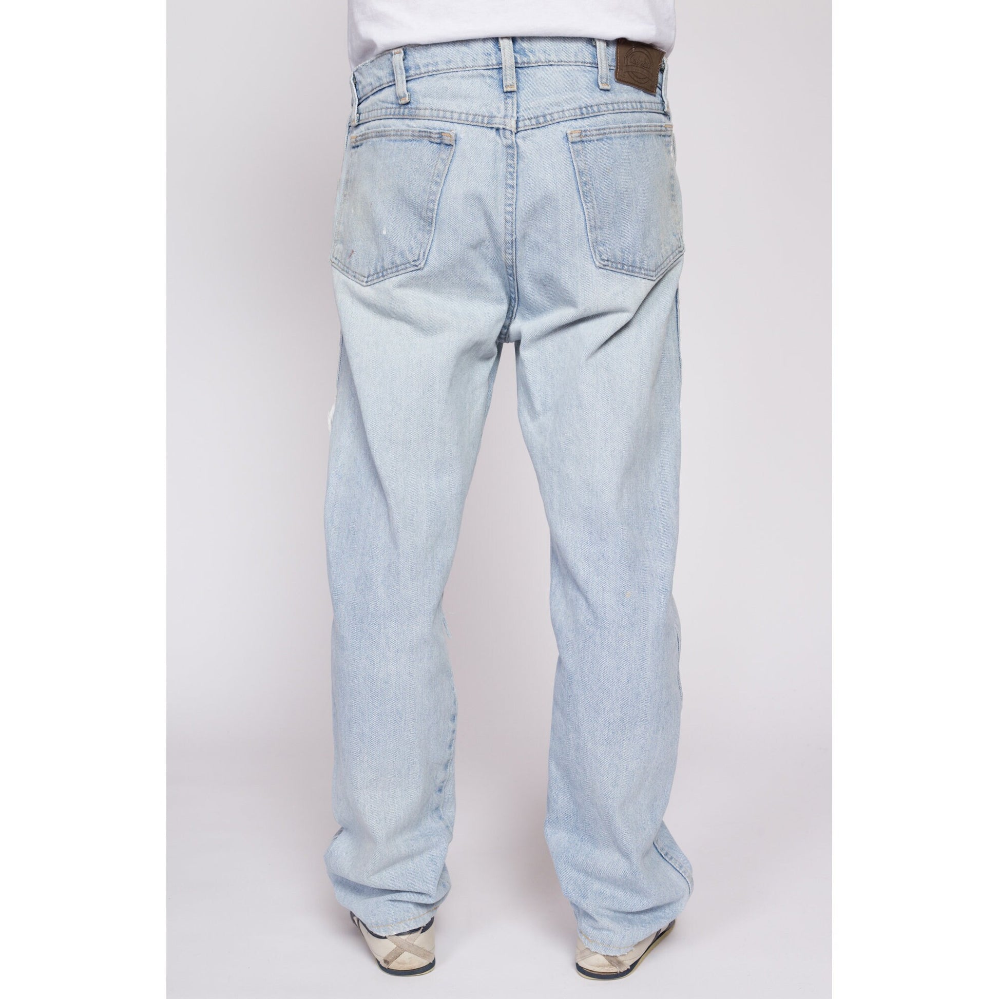 L| 90s Distressed Light Wash Cabela's Jeans - 36x32 | Vintage Outdoor Gear Denim Straight Leg Jeans