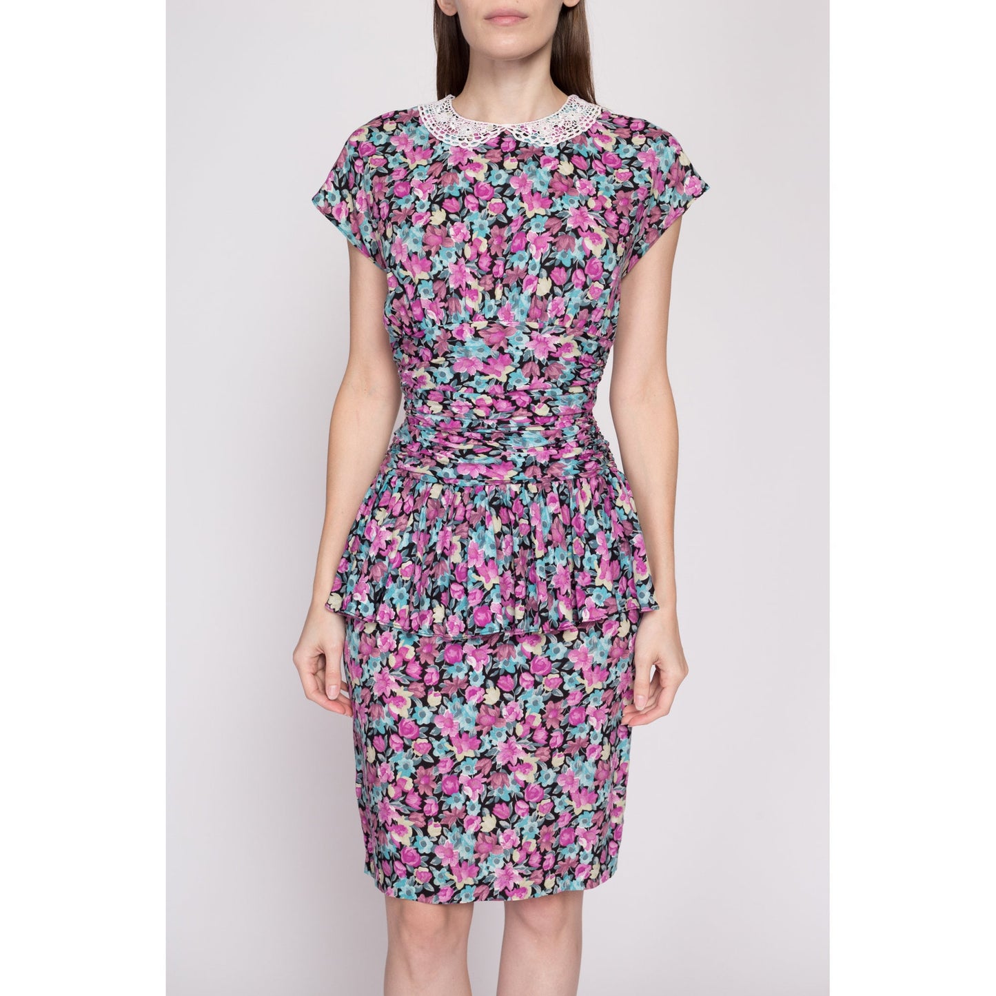 XS 80s Floral Peplum Wiggle Dress | Vintage Lace Peter Pan Collar Retro Knee Length Secretary Dress
