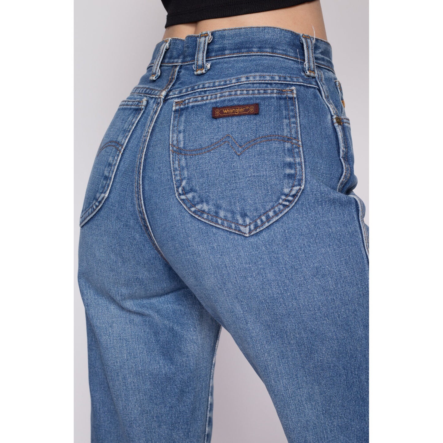 Small 70s Wrangler High Waisted Jeans 26" | Vintage Straight Leg Soft Denim Mom Jeans