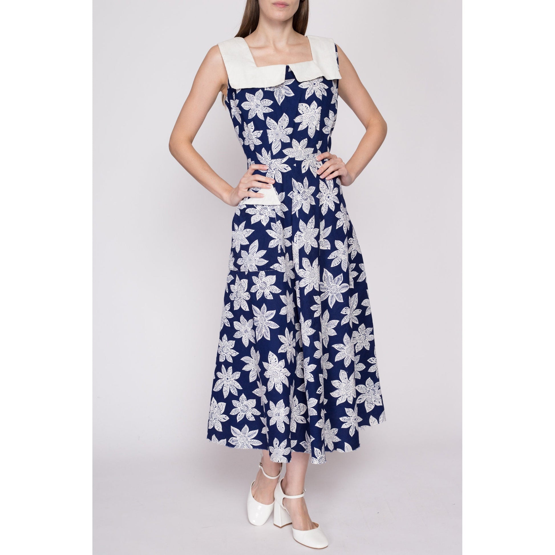 Med-Lrg 1940s Navy Blue Floral Sailor Collared Dress Flying Apple Vintage Med-Lrg 1940s Navy Blue Floral Sailor Collared Dress Flying Apple Vintage