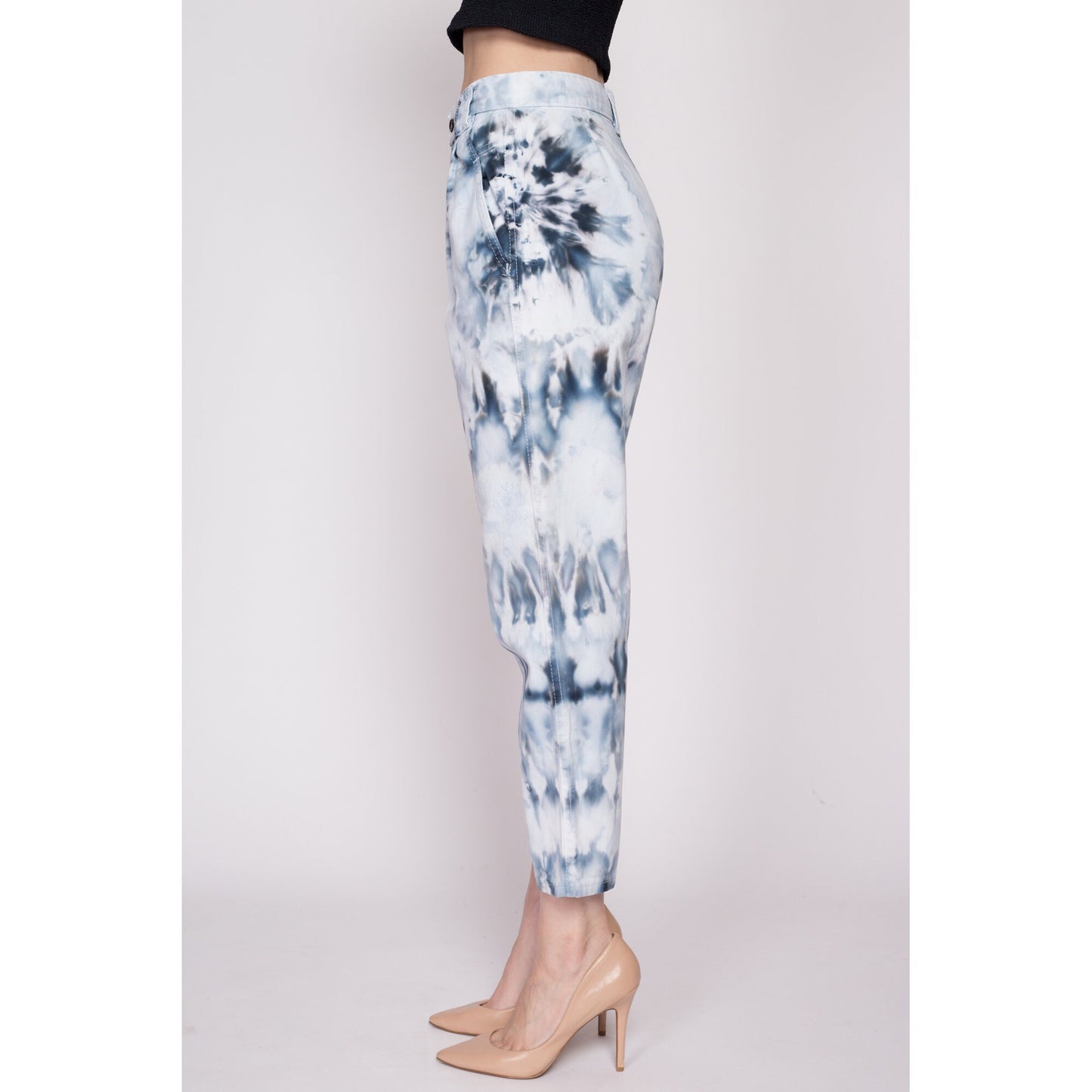 XS 80s High Waisted Tie Dye Pleated Mom Jeans 25" | Vintage Chic Blue White Ice Dyed Reworked Tapered Leg Jeans