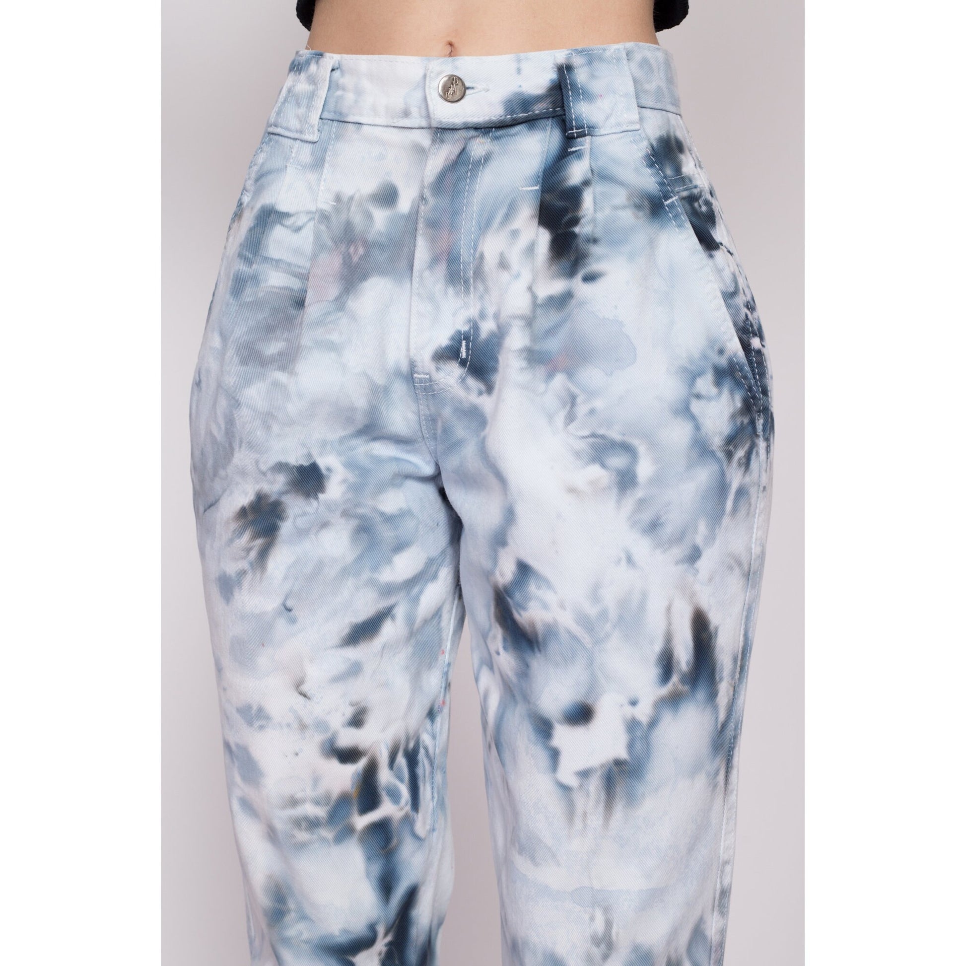 XS 80s High Waisted Tie Dye Pleated Mom Jeans 25" | Vintage Chic Blue White Ice Dyed Reworked Tapered Leg Jeans