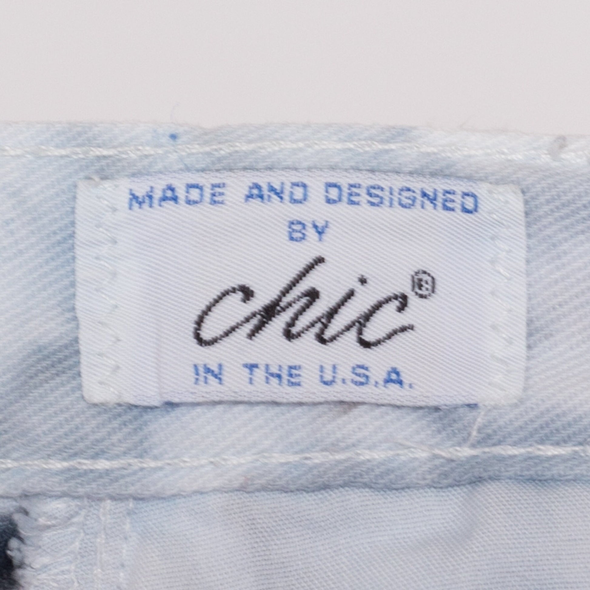 XS 80s High Waisted Tie Dye Pleated Mom Jeans 25" | Vintage Chic Blue White Ice Dyed Reworked Tapered Leg Jeans