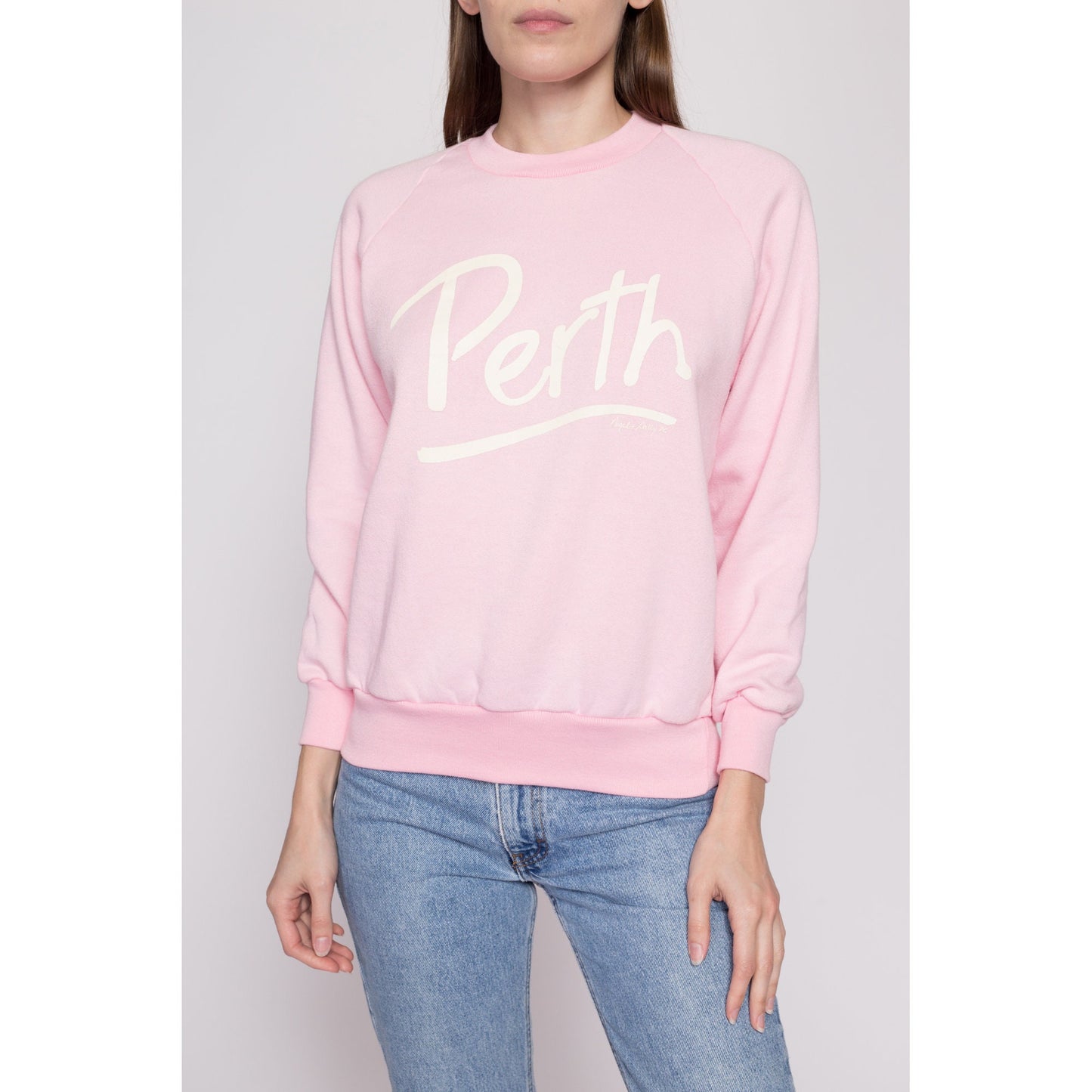 Small 80s Perth Australia Pink Tourist Sweatshirt | Vintage Raglan Sleeve Graphic Crewneck Pullover