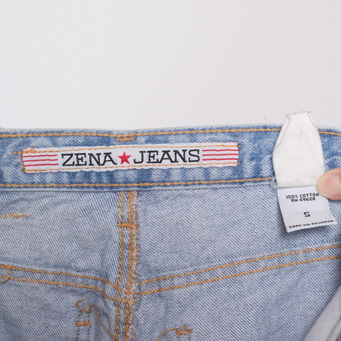 XS 90s Zena High Waisted Jeans 25" | Vintage Light Wash Denim Tapered Leg Mom Jeans