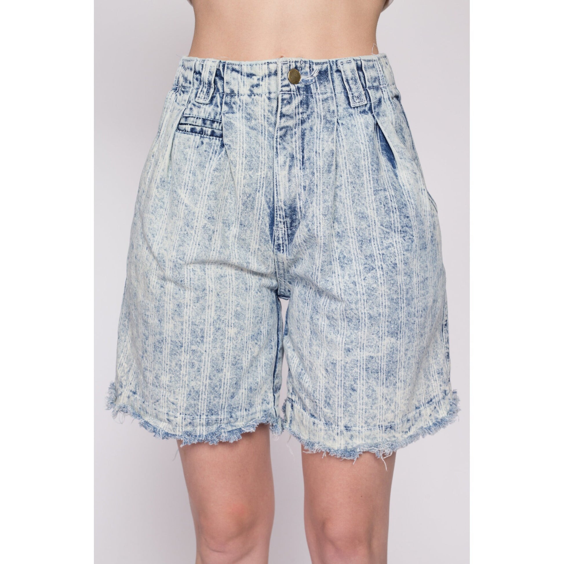 XS 80s Acid Wash Striped Jean Shorts 25" | Vintage Grunge Pleated Denim Wide Leg Frayed Shorts