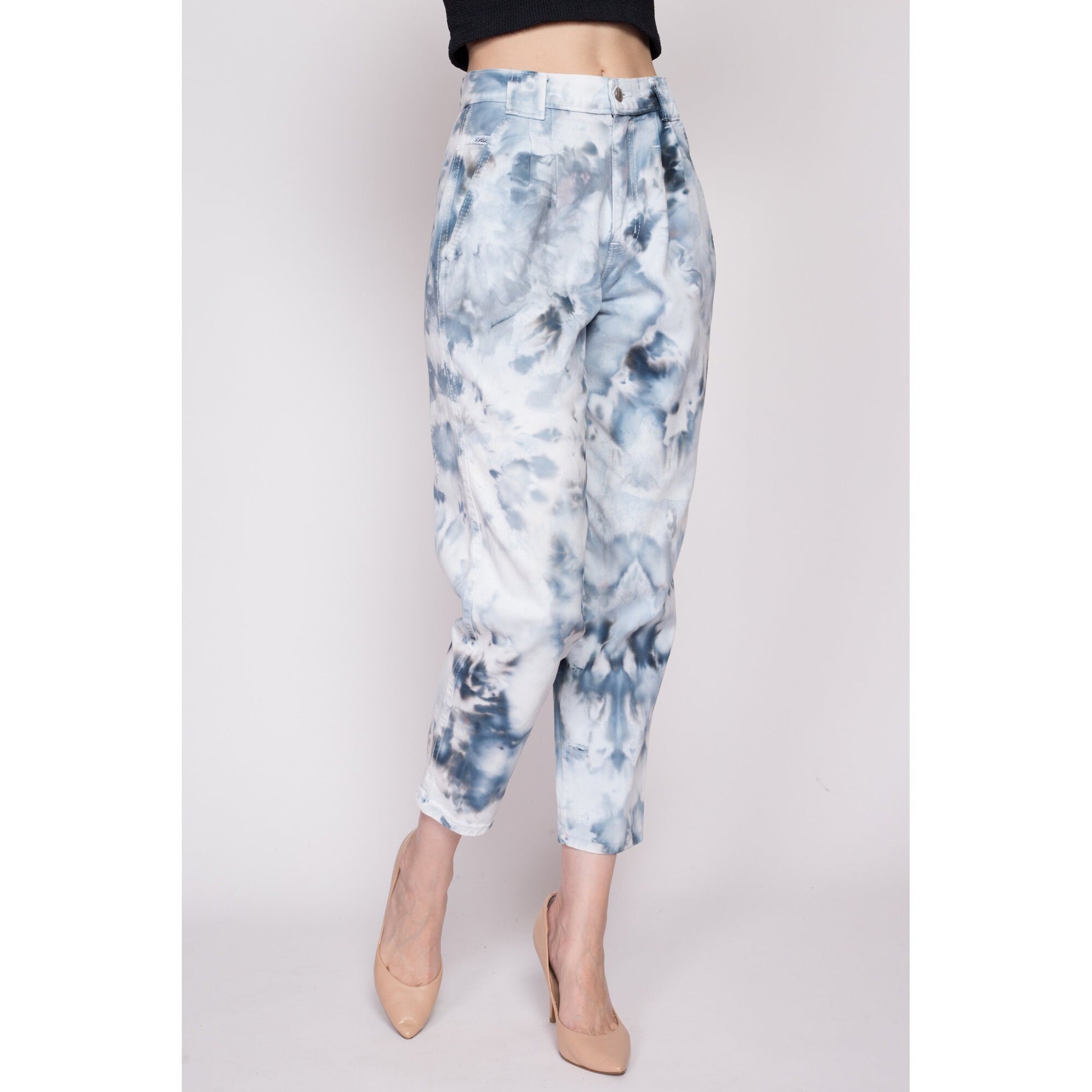 XS 80s High Waisted Tie Dye Pleated Mom Jeans 25" | Vintage Chic Blue White Ice Dyed Reworked Tapered Leg Jeans