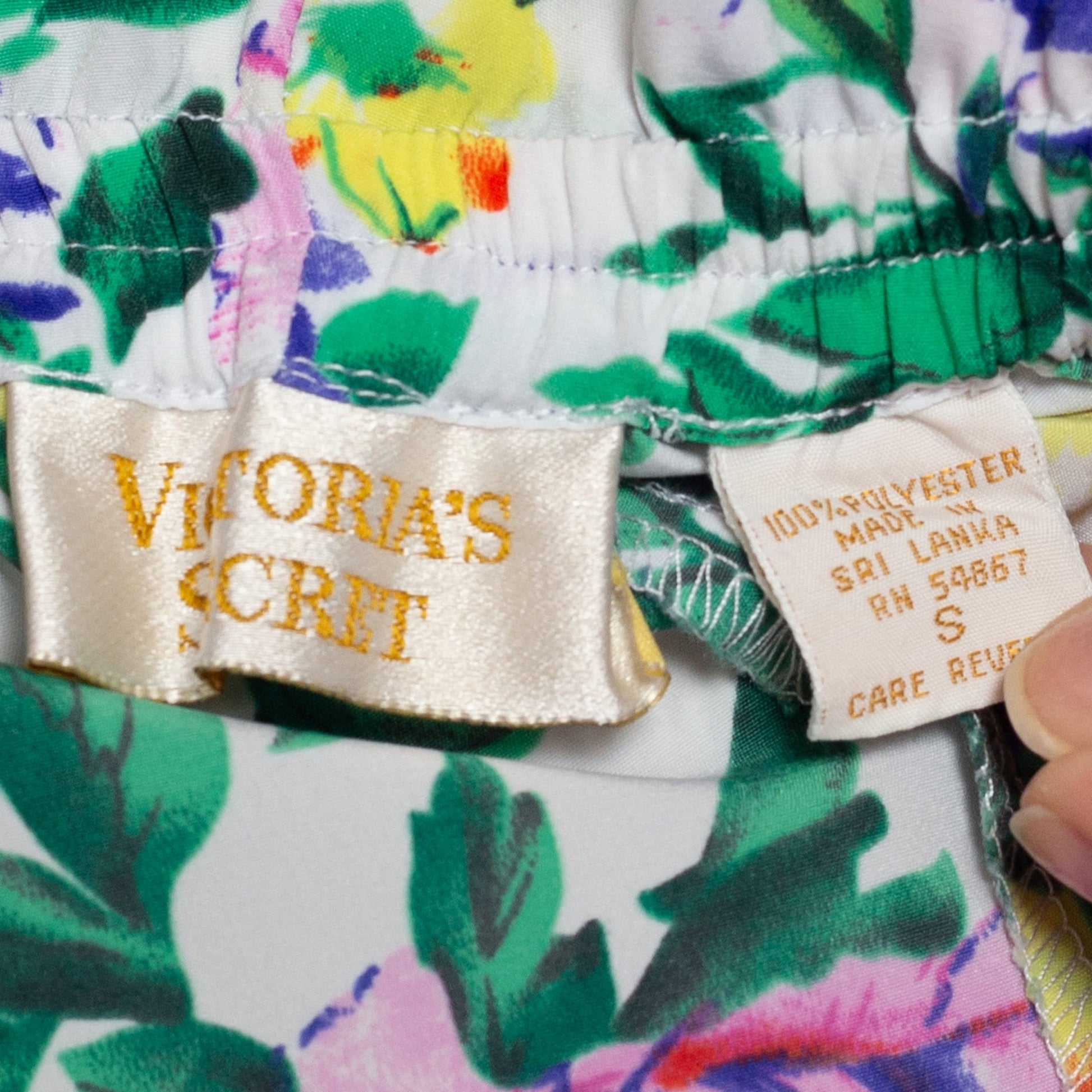 Sm-Med 90s Victoria's Secret Floral Satin Sleep Shorts – Flying Apple  Vintage