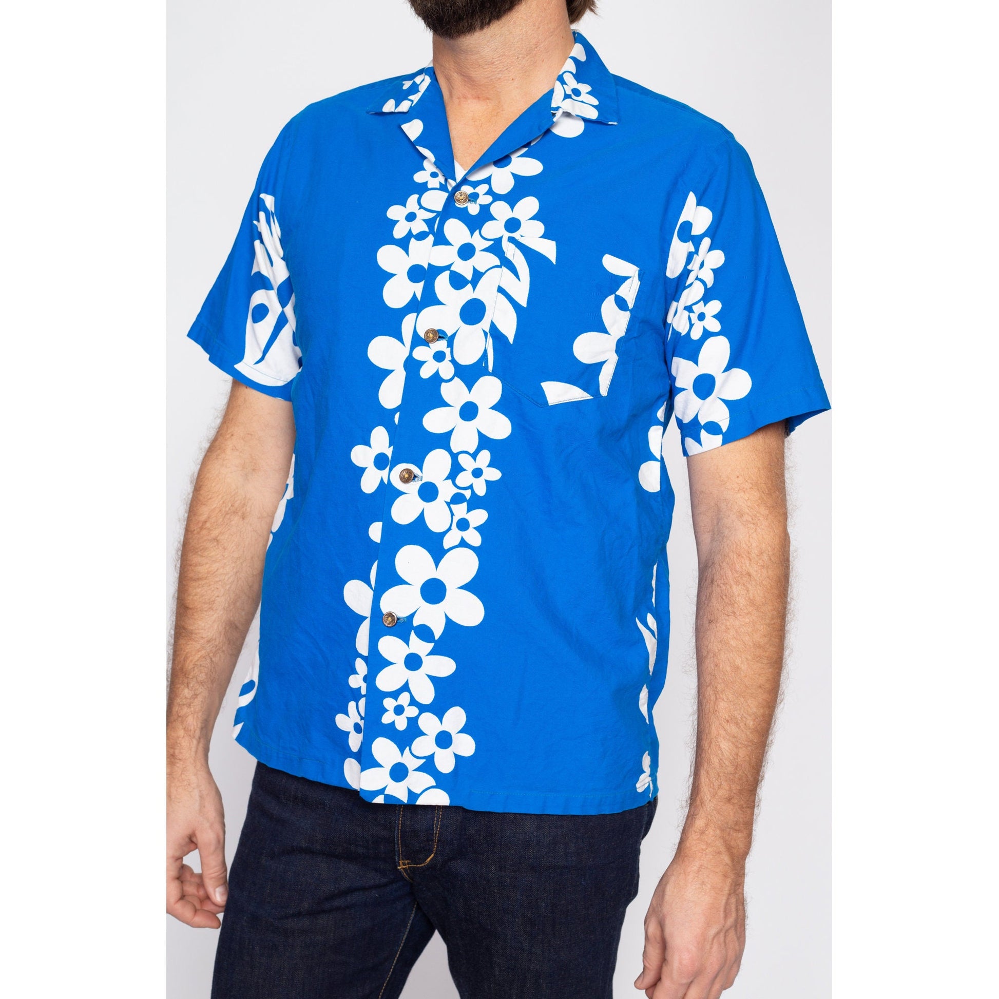 Medium 70s Hawaiian Blue Floral Aloha Shirt | Vintage Wooden Button Tropical Leaf Print Notched Collar Tourist Top
