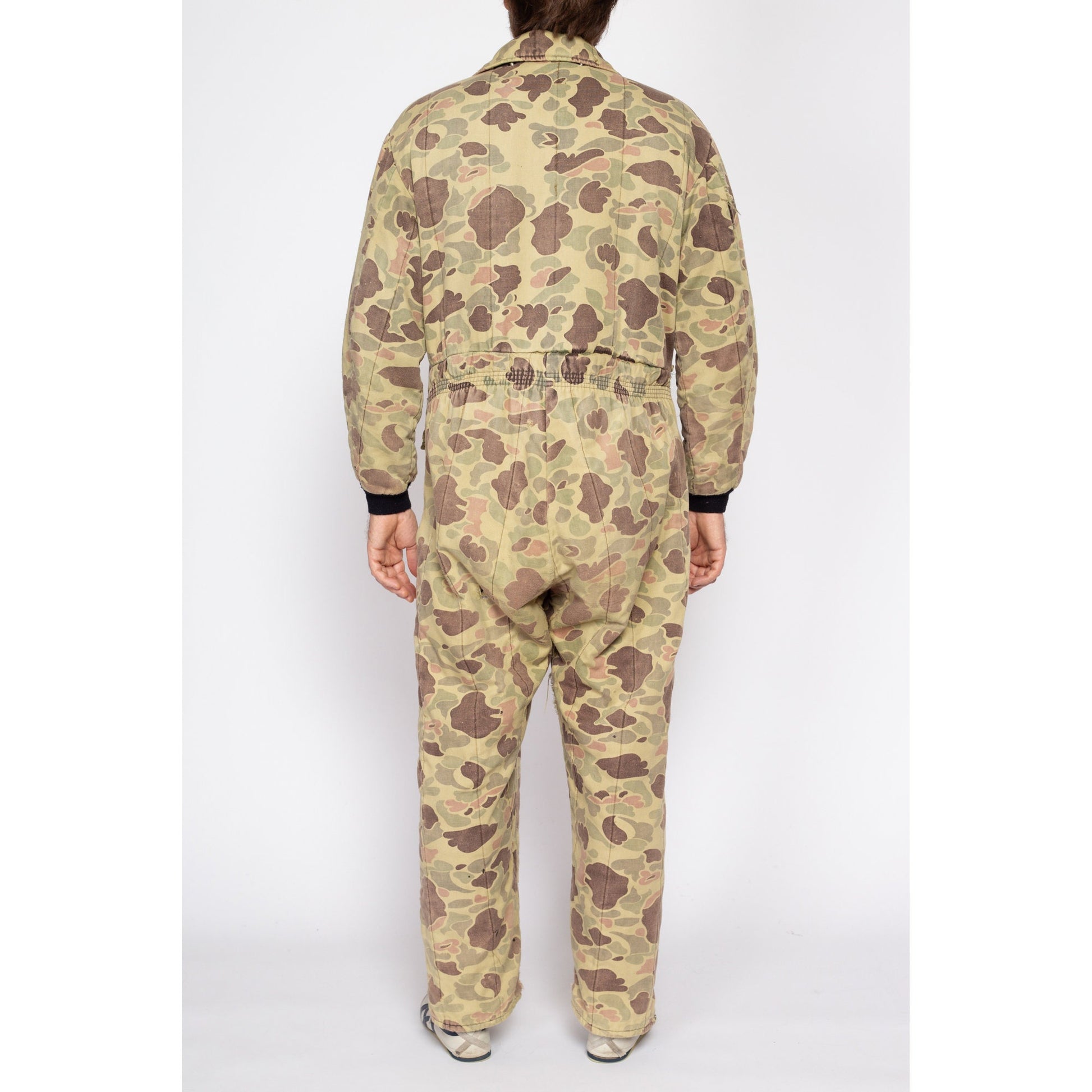 Large 80s Duck Hunt Camo Quilted Coveralls | Vintage Camouflage Outdoor Gear Hunting Jumpsuit