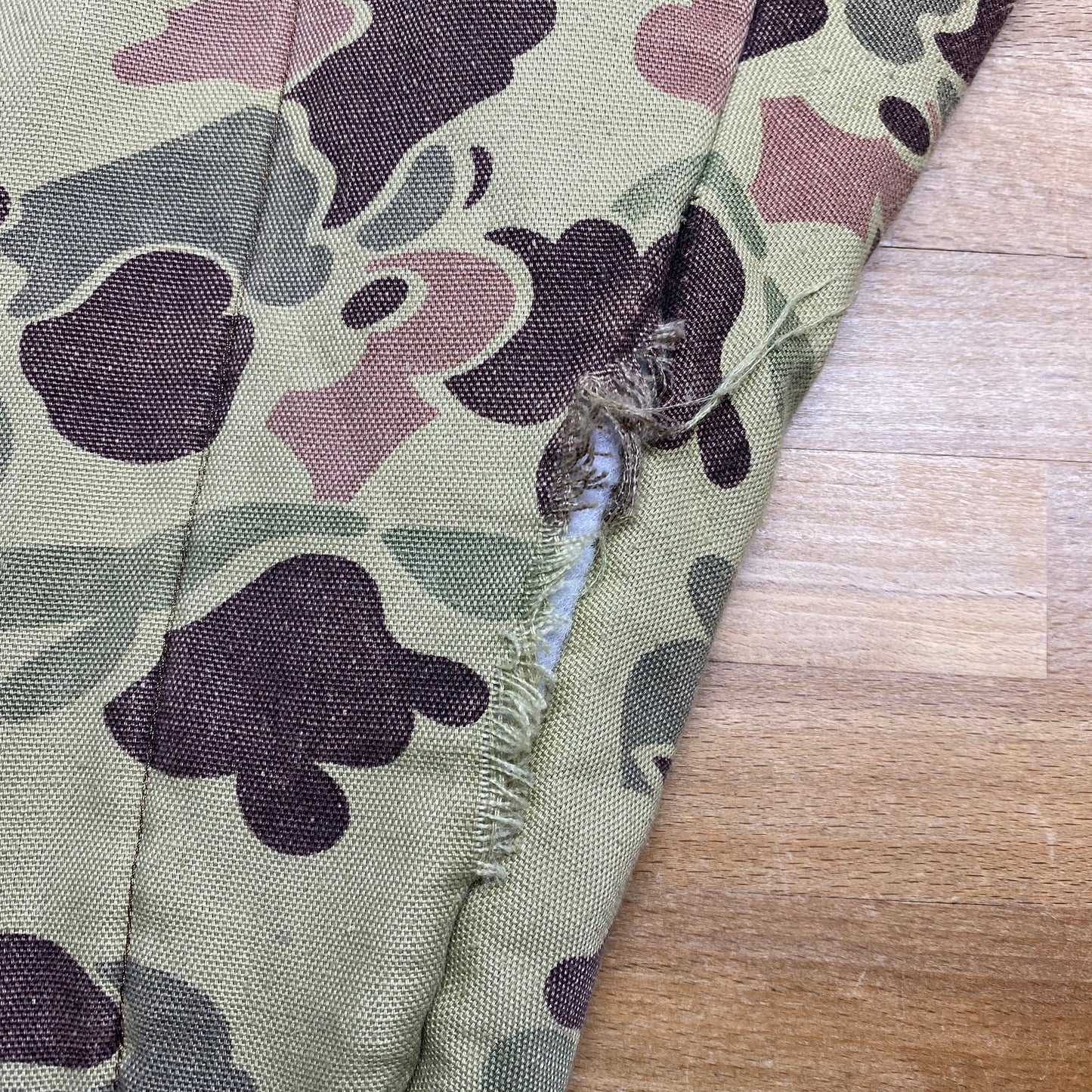 Large 80s Duck Hunt Camo Quilted Coveralls | Vintage Camouflage Outdoor Gear Hunting Jumpsuit