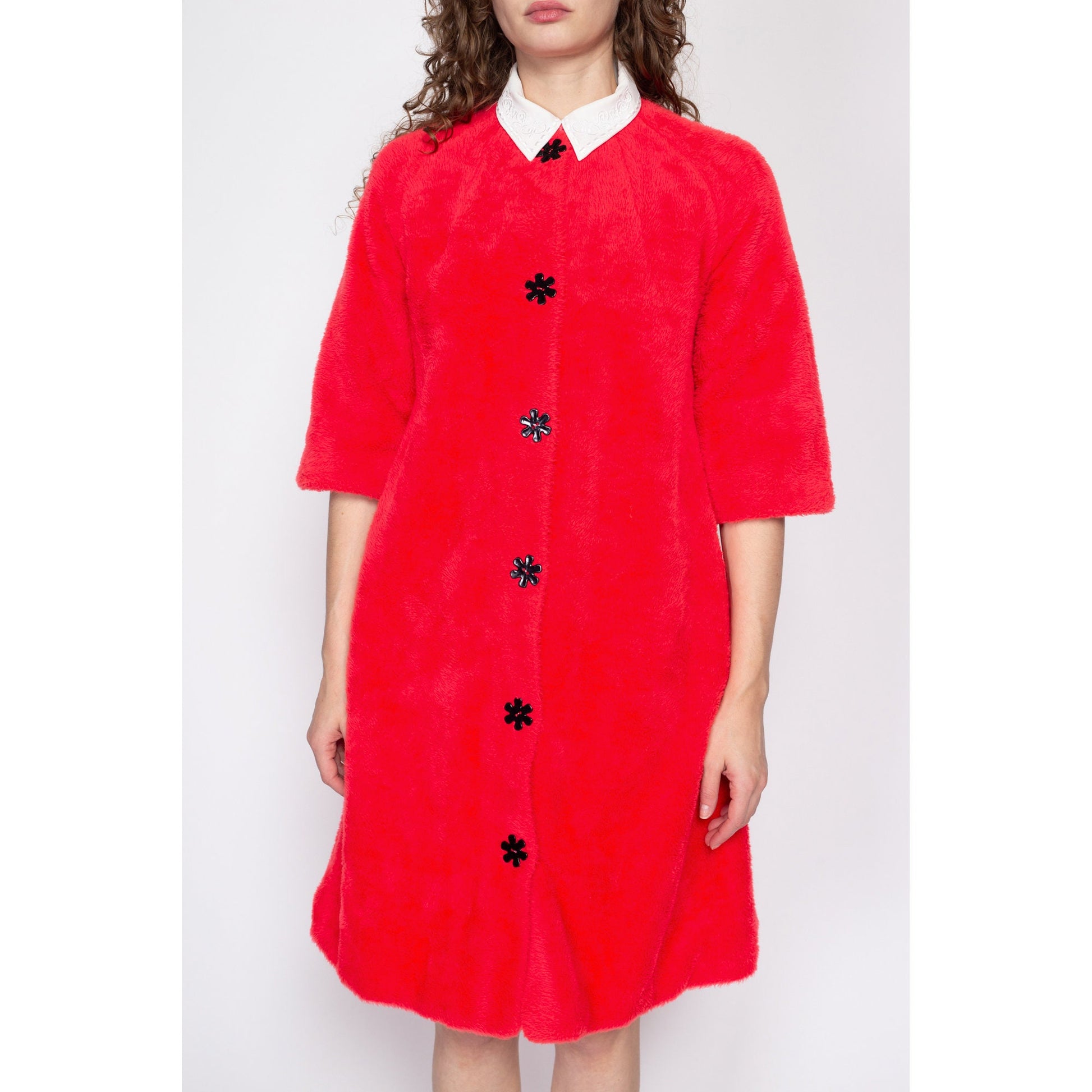 Small 60s Pink Plush Flower Button Robe | Retro Vintage Midi Swing Lounge Jacket