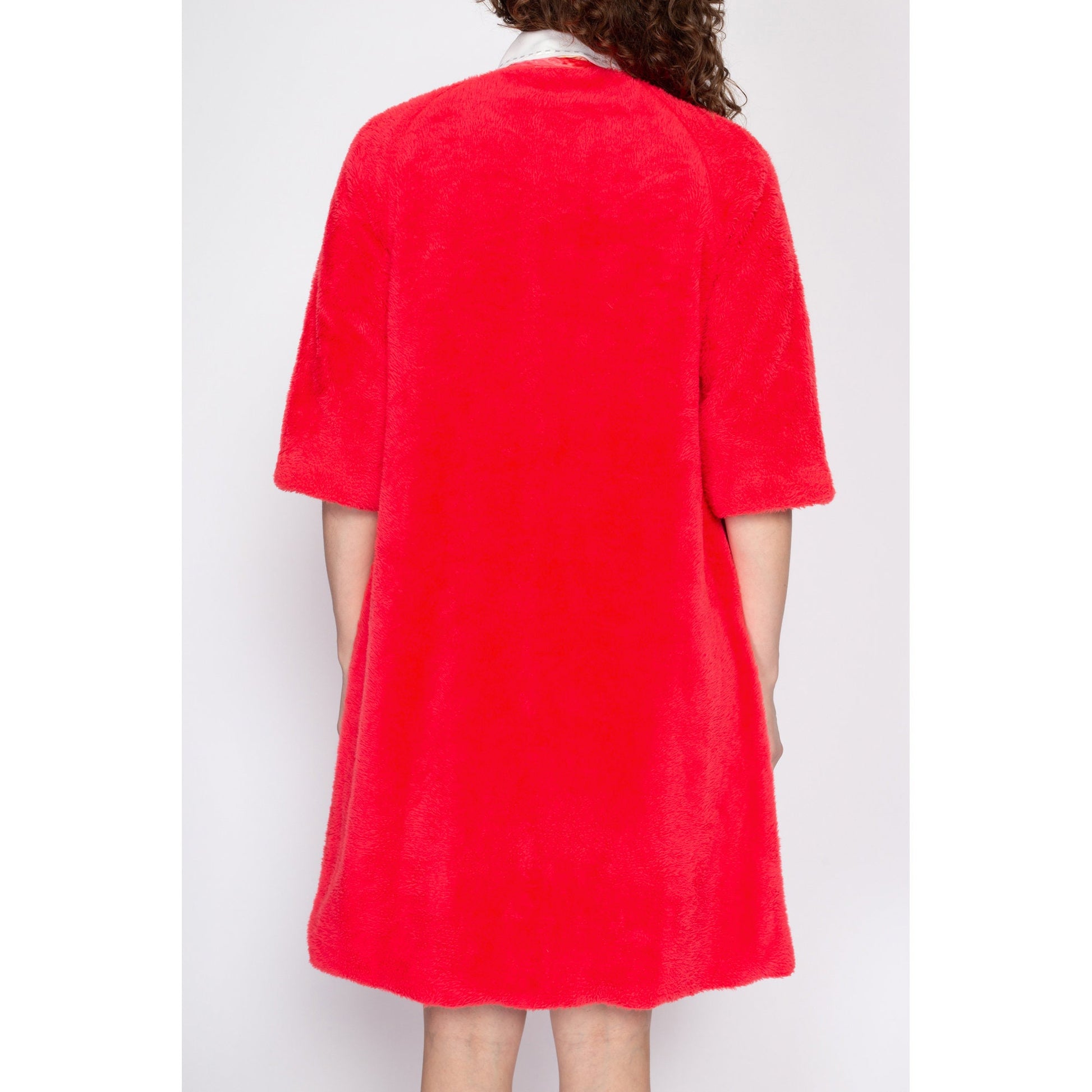 Small 60s Pink Plush Flower Button Robe | Retro Vintage Midi Swing Lounge Jacket