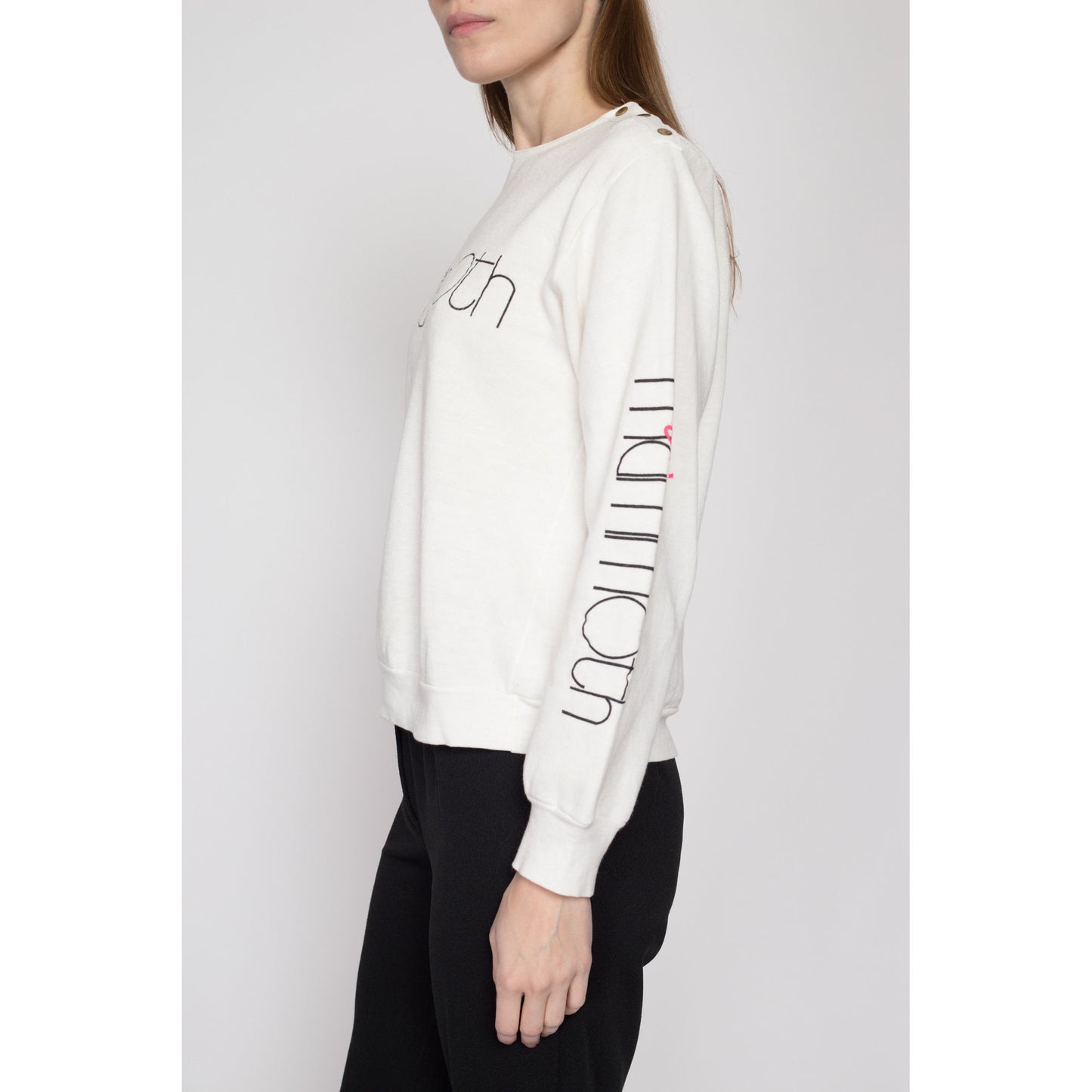 Medium 80s Ski Mammoth Sweatshirt | Vintage White Graphic Winter Tourist Pullover