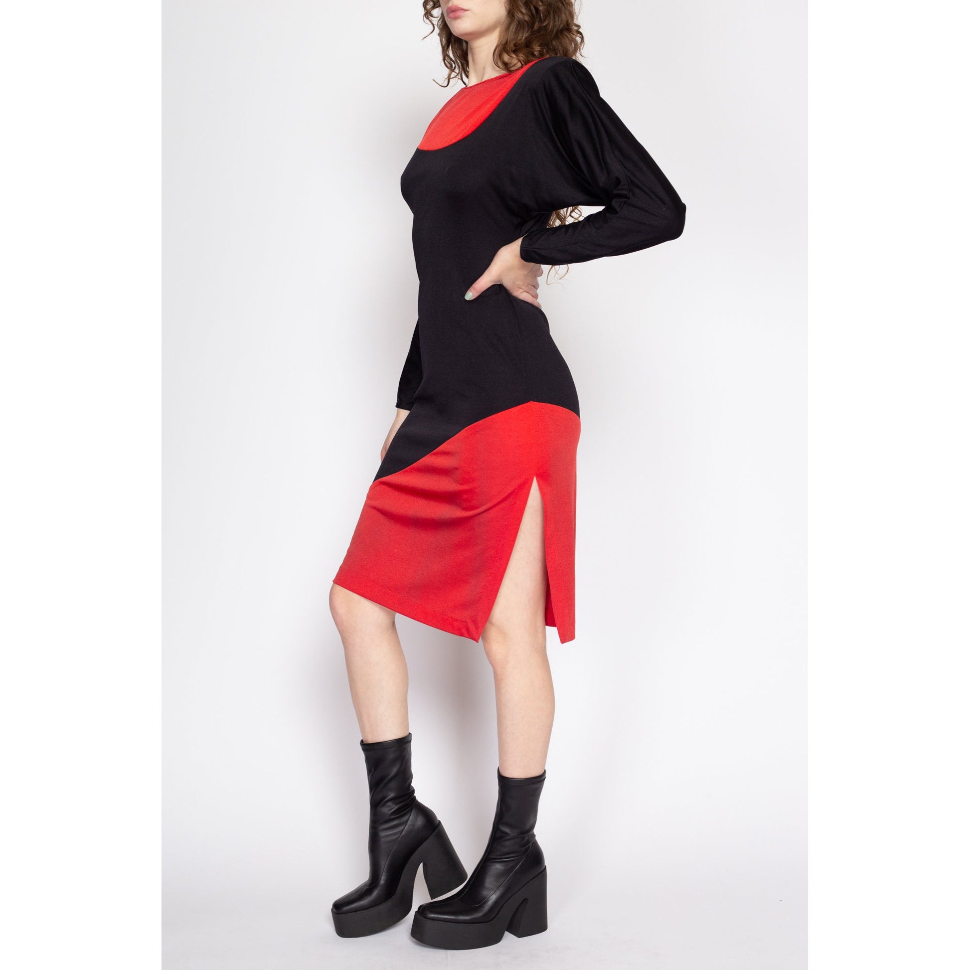 Medium 80s Climax By David Howard Red & Black Batwing Sleeve Mini Dress | Vintage Color Block Boat Neck Long Sleeve Dress