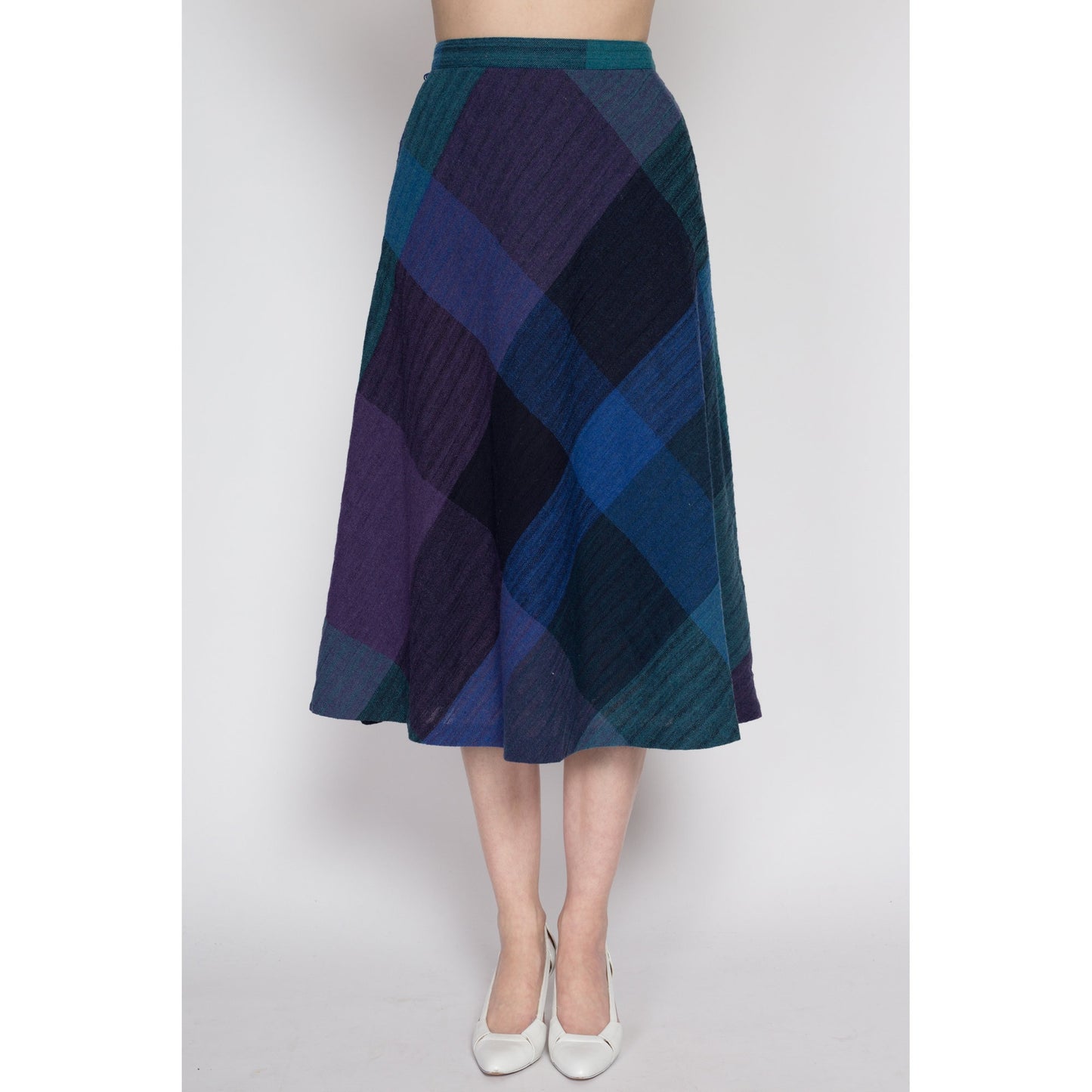 Medium 70s Dark Plaid A Line Midi Skirt 28" | Vintage Blue Purple Green Preppy High Waisted Flowy Pocket Skirt