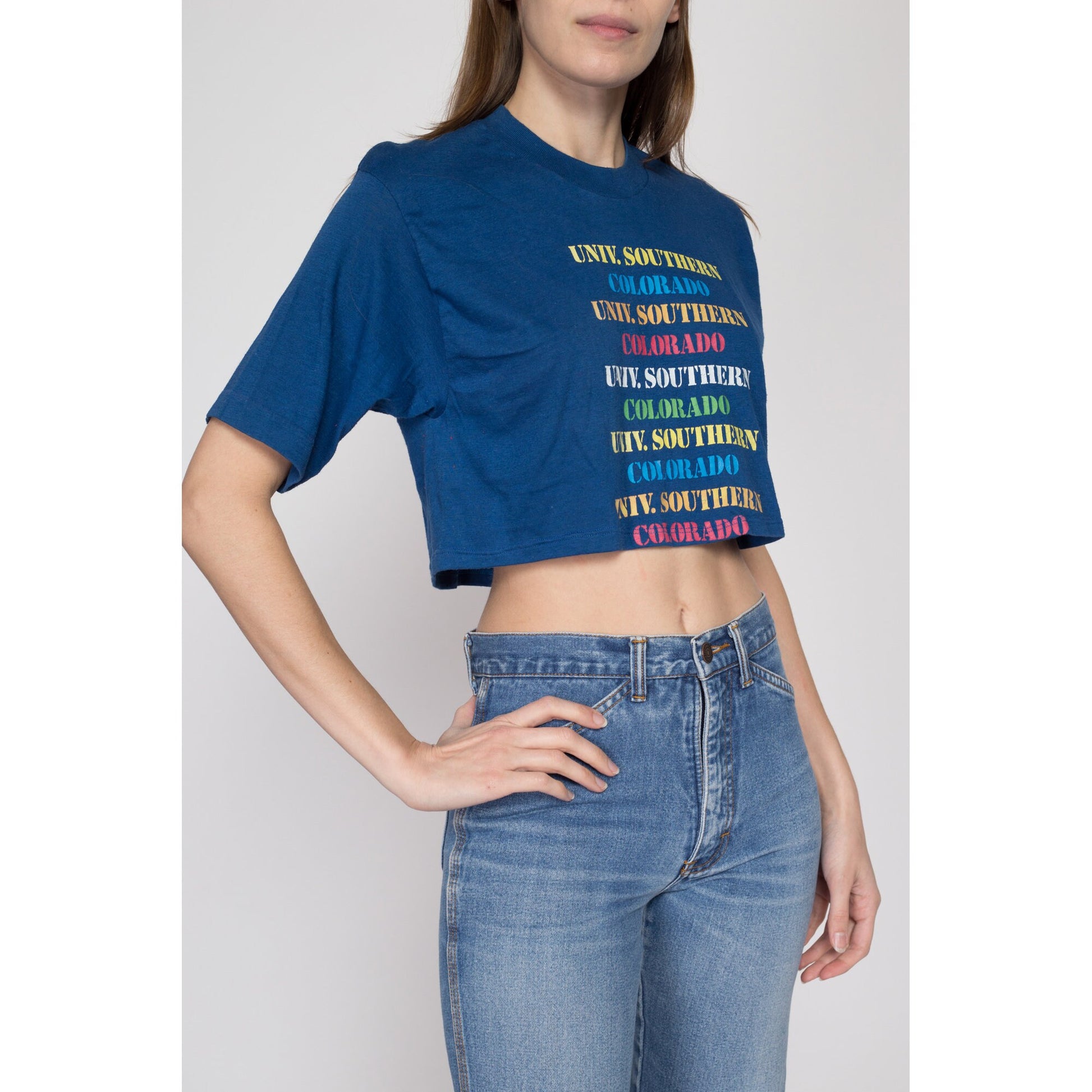 Medium 80s University Of Southern Colorado Cropped T Shirt | Vintage Blue Rainbow Collegiate Graphic Crop Top Tee