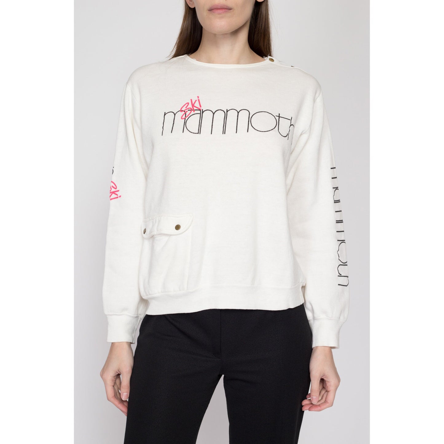 Medium 80s Ski Mammoth Sweatshirt | Vintage White Graphic Winter Tourist Pullover