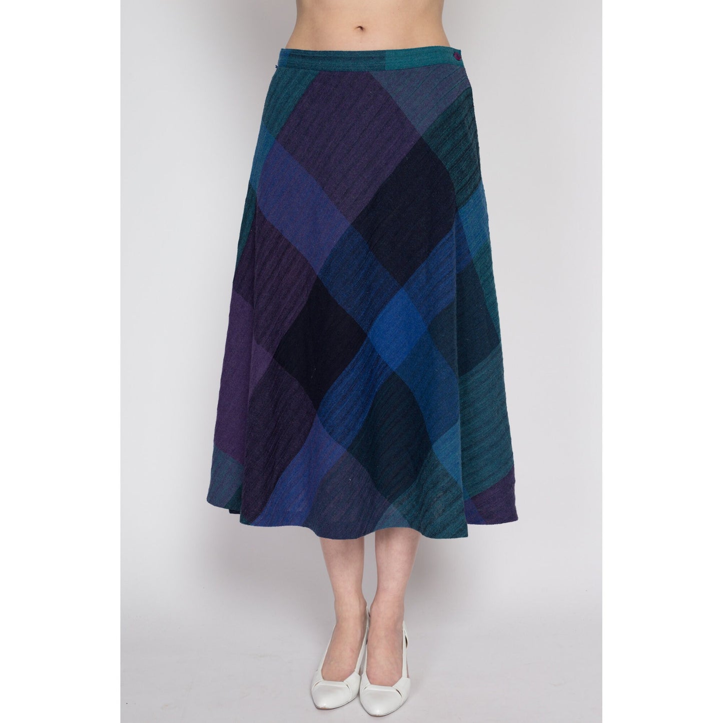 Medium 70s Dark Plaid A Line Midi Skirt 28" | Vintage Blue Purple Green Preppy High Waisted Flowy Pocket Skirt