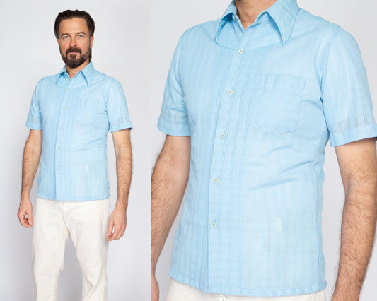 Medium 70s Sky Blue Knit Collared Shirt | Retro Vintage Button Down Short Sleeve Rockabilly Top