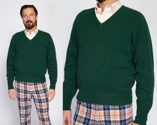 Medium 60s Alan Paine Forest Green Lambswool Sweater | Vintage Plain V Neck Pullover Tennis Jumper