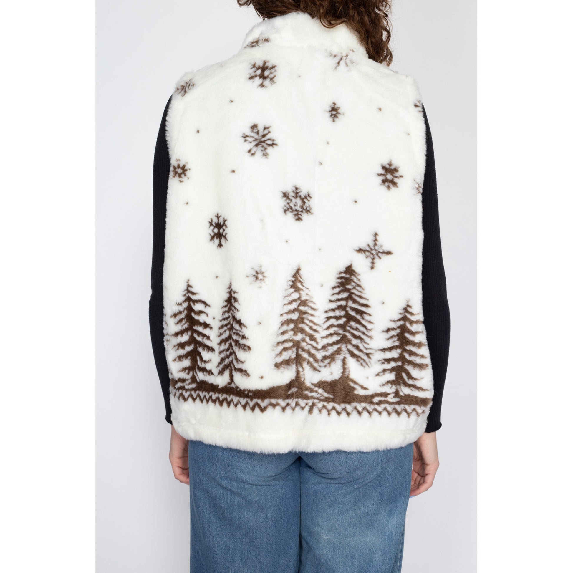 XL 90s Fleece Snowflake Vest | Vintage Zip Up Sleeveless Winter Snow Scene All Over Print Sweatshirt Top