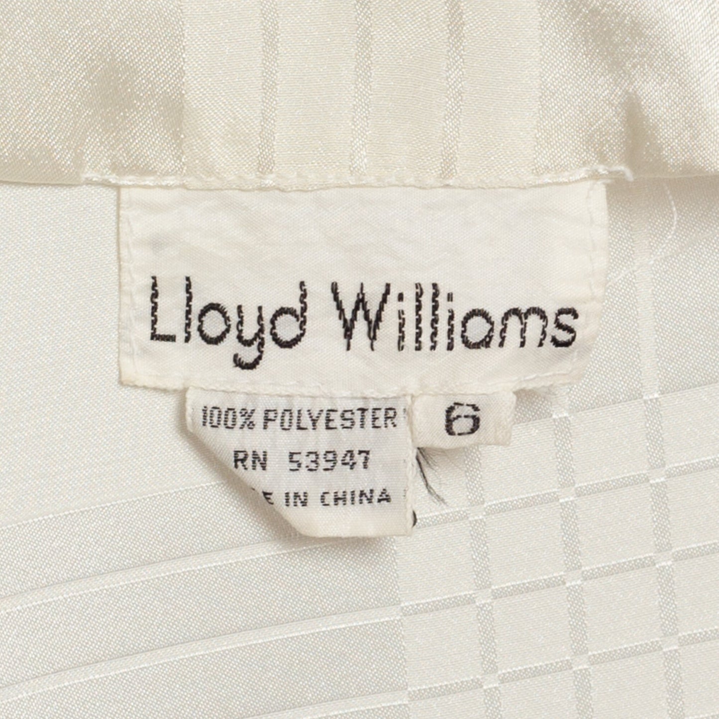 Medium 80s White Satin Bishop Sleeve Blouse | Vintage Button Up Long Sleeve Pocket Top