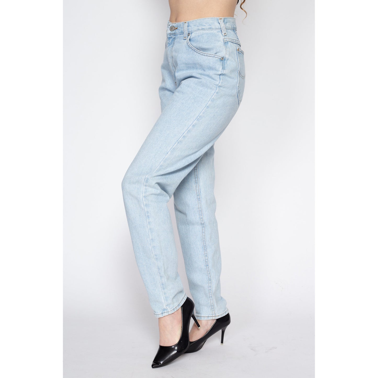 Small 90s Lee High Waisted Light Wash Jeans 27" | Vintage Denim Tapered Leg Mom Jeans