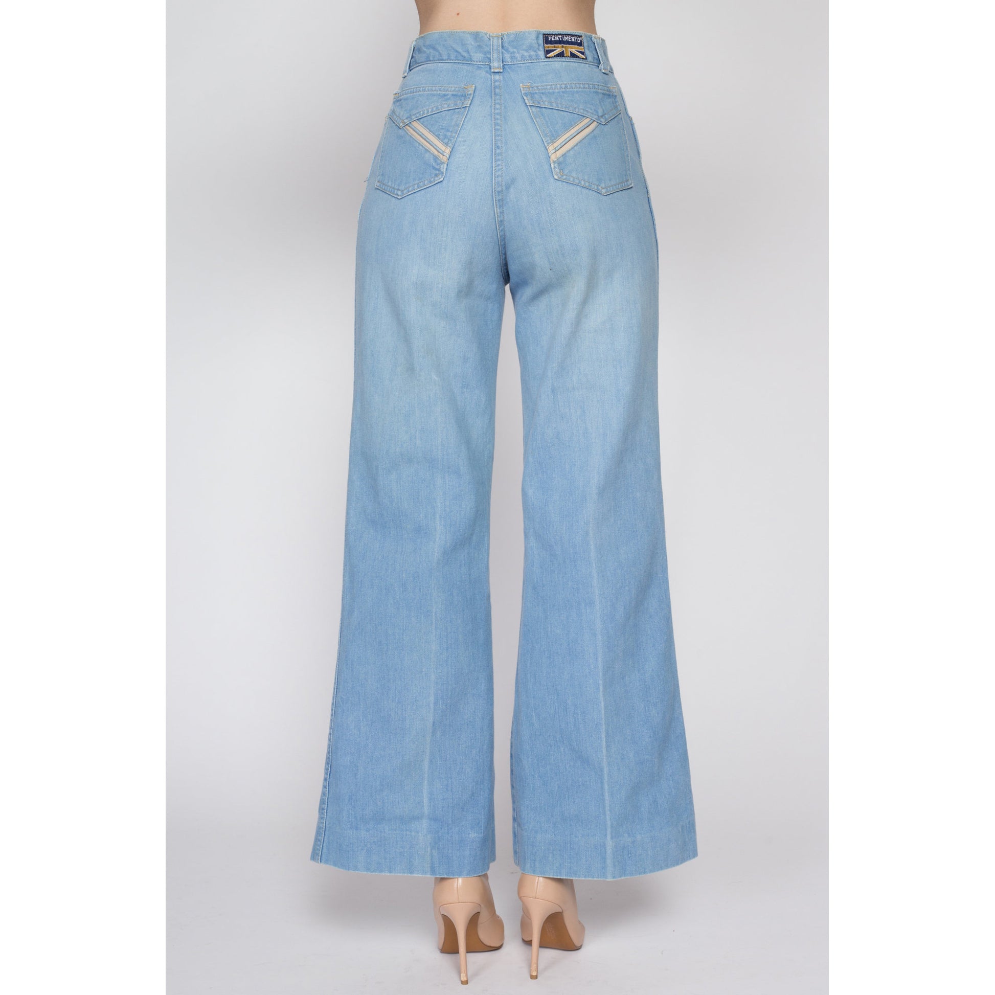 Small 70s High Waisted Light Wash Flared Jeans 26 – Flying Apple