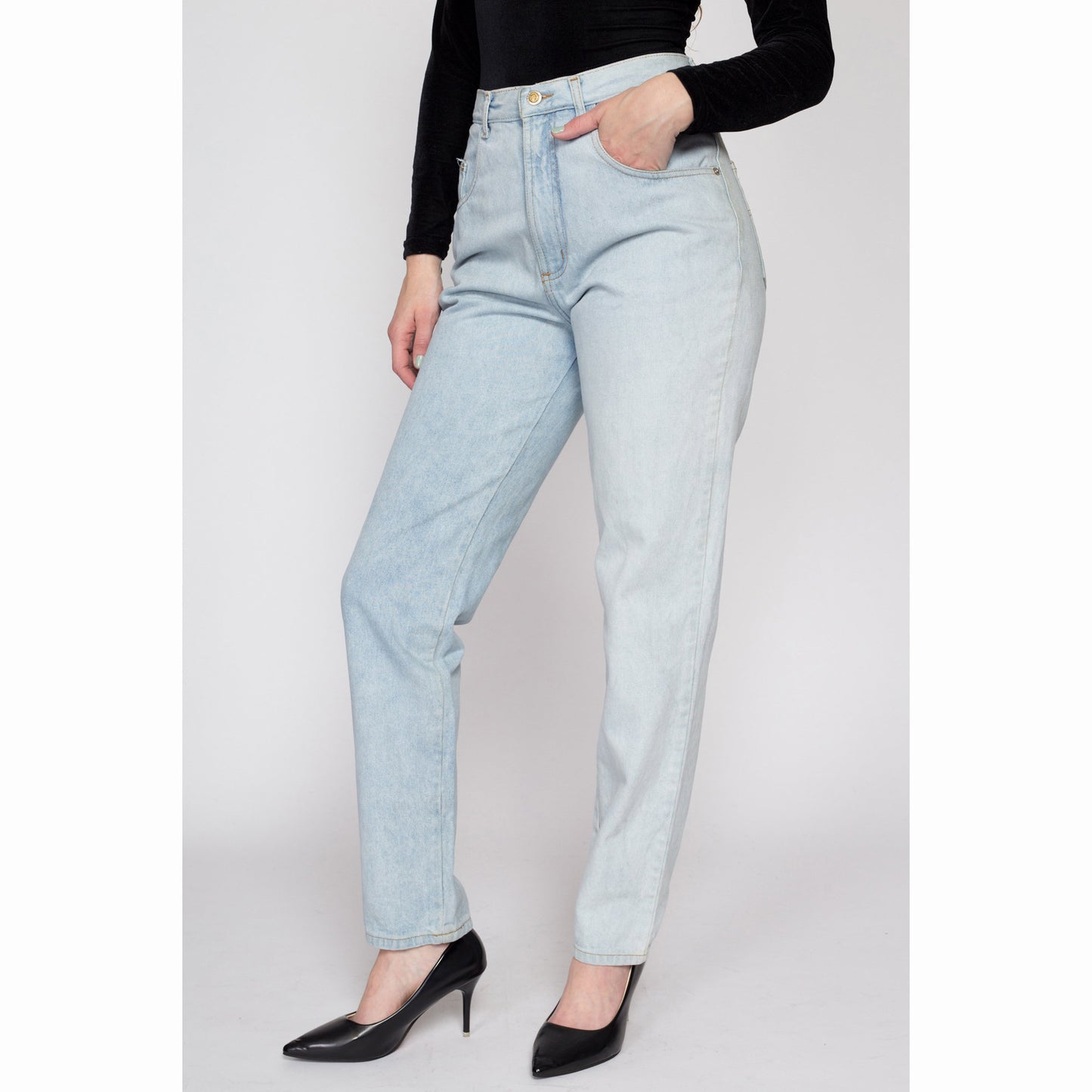 Medium 90s Two Tone Light Wash High Waisted Jeans 28" | Vintage Faded Denim Tapered Leg Mom Jeans