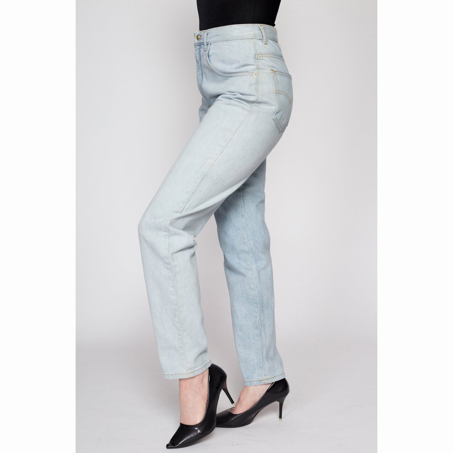 Medium 90s Two Tone Light Wash High Waisted Jeans 28" | Vintage Faded Denim Tapered Leg Mom Jeans