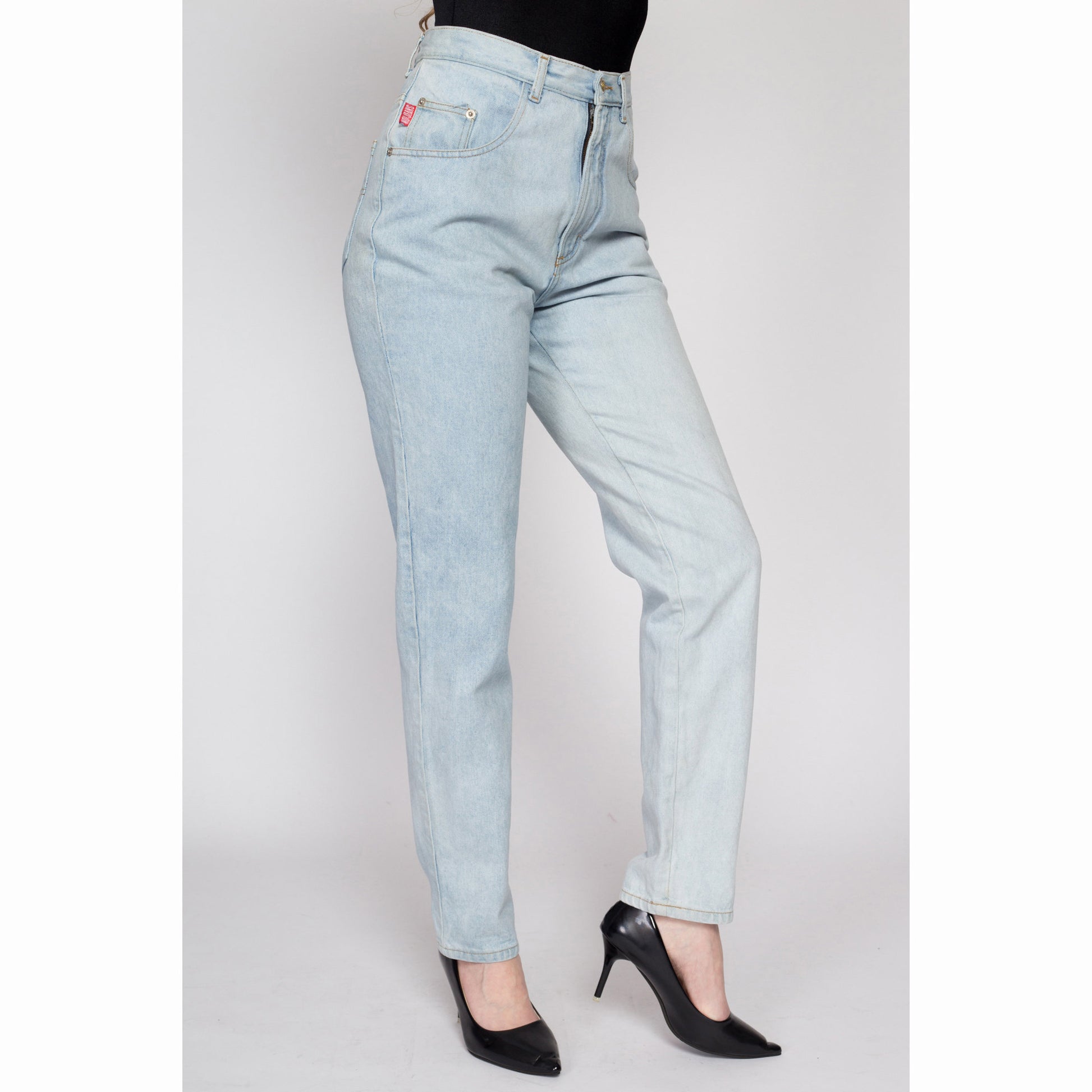Medium 90s Two Tone Light Wash High Waisted Jeans 28" | Vintage Faded Denim Tapered Leg Mom Jeans