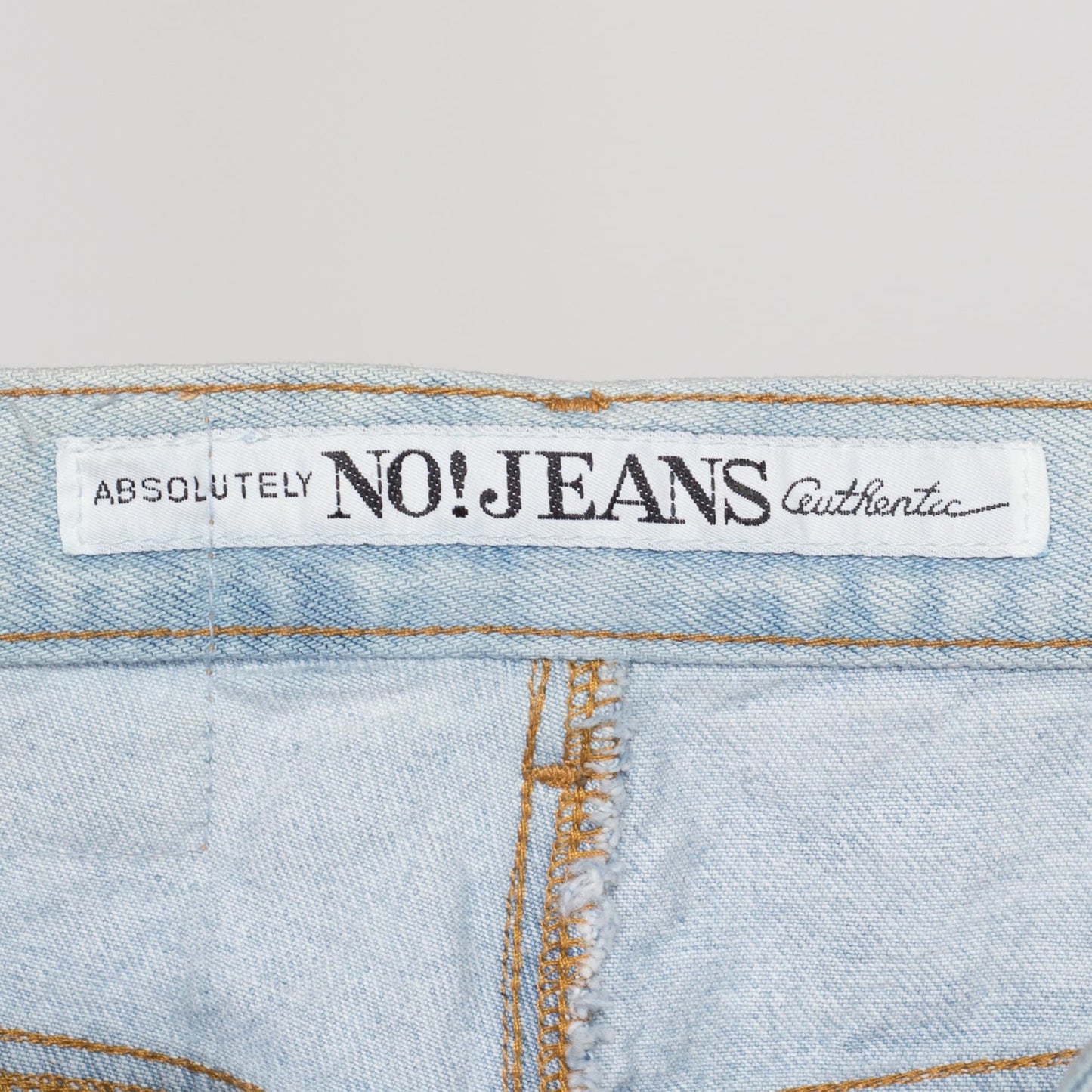Medium 90s Two Tone Light Wash High Waisted Jeans 28" | Vintage Faded Denim Tapered Leg Mom Jeans
