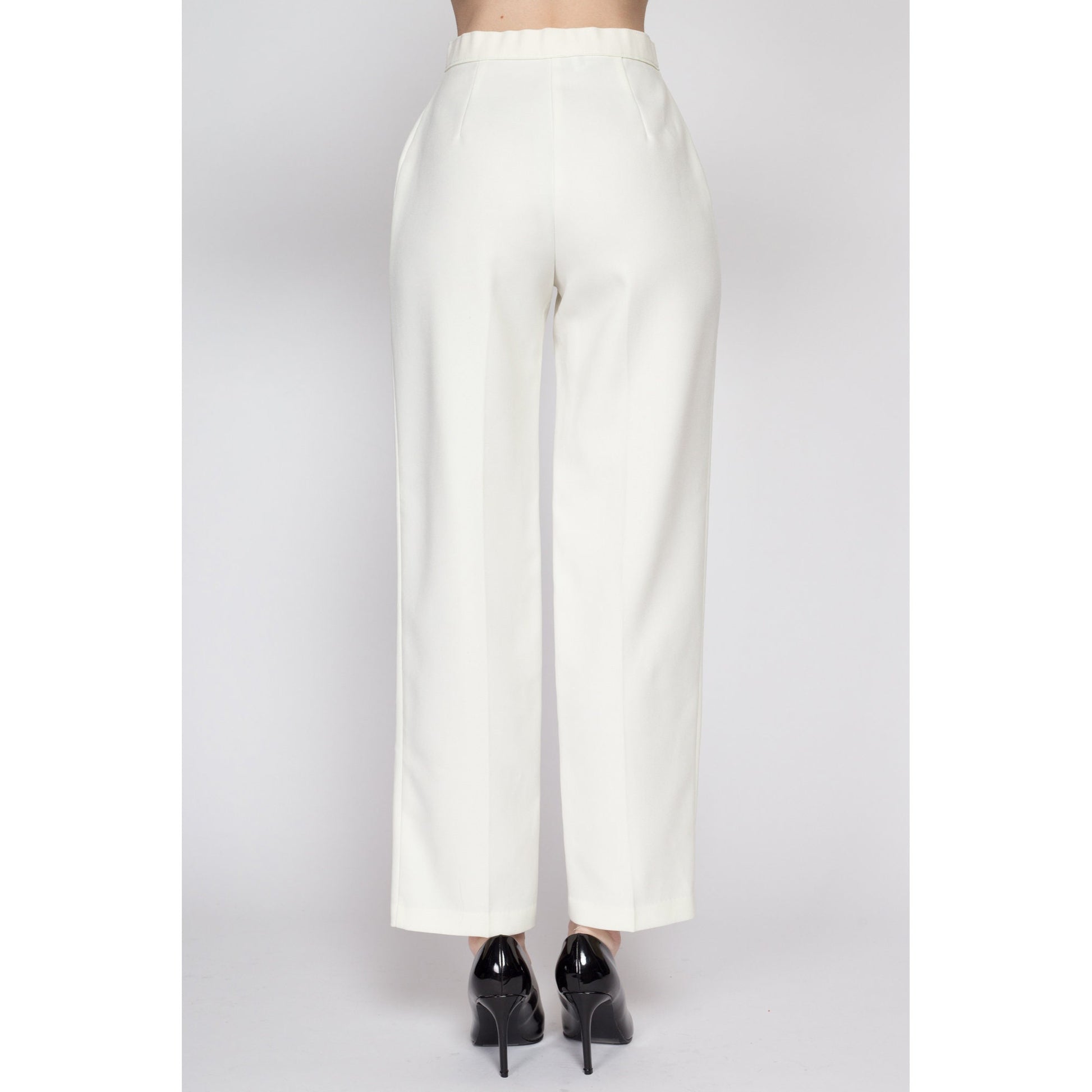Small 70s Levi's White High Waisted Pants 25.5 – Flying Apple Vintage