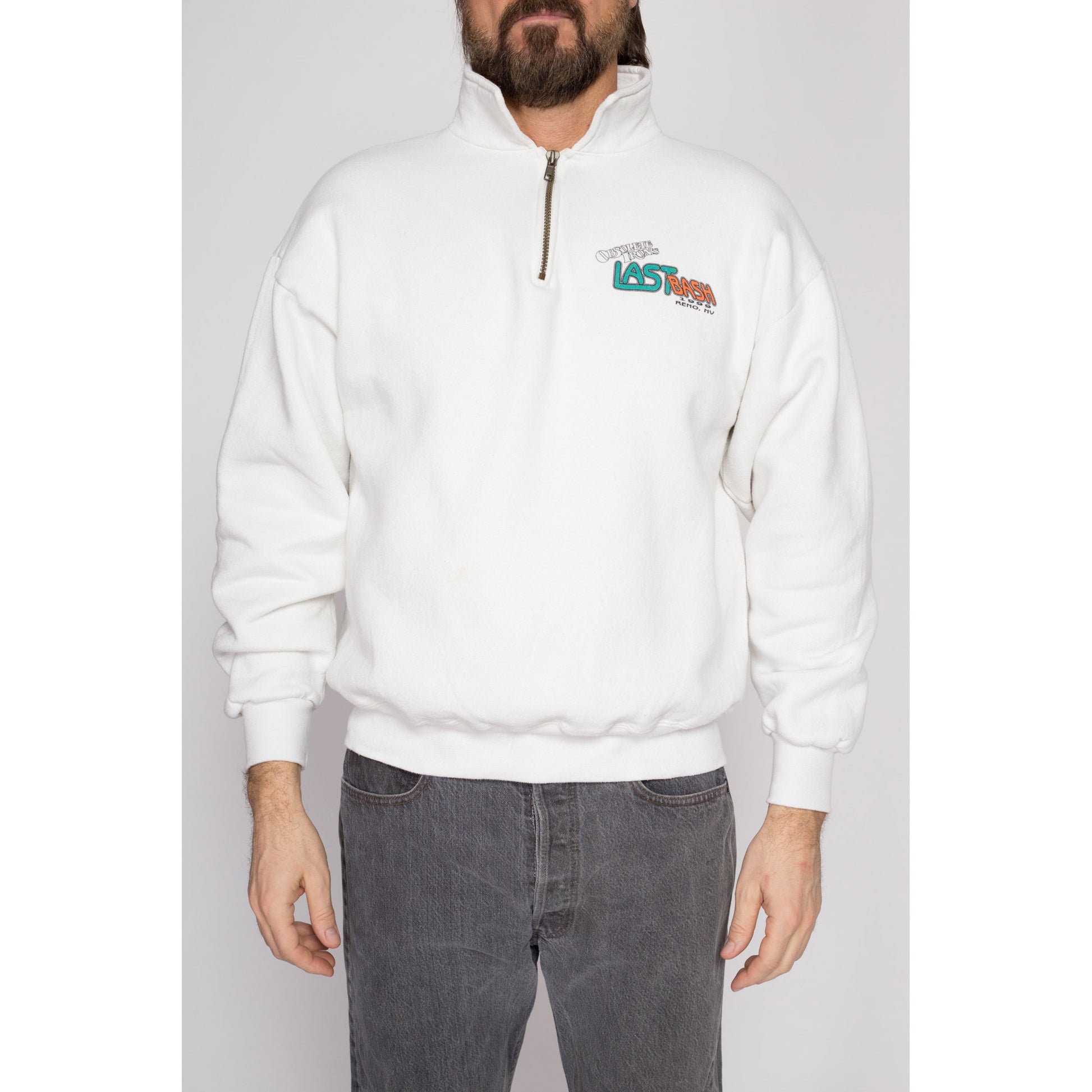 Medium 90s Obsolete Iron Classic Car Club Sweatshirt | Vintage Last Bash Reno White Graphic Quarter Zip Pullover