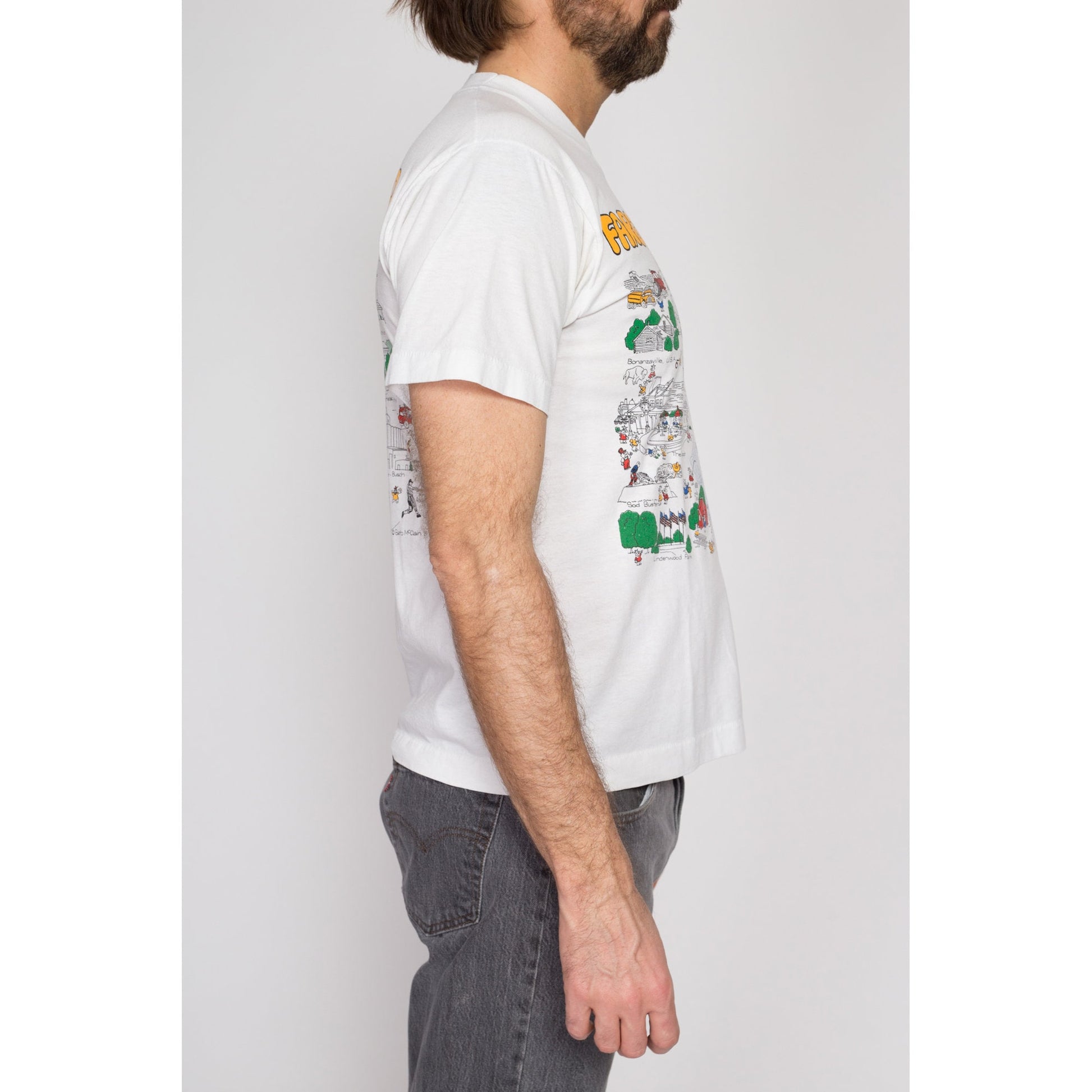 Medium 80s Barb McClain Fargo-Moorhead Map T Shirt | Vintage White Cartoon North Dakota Graphic Tee